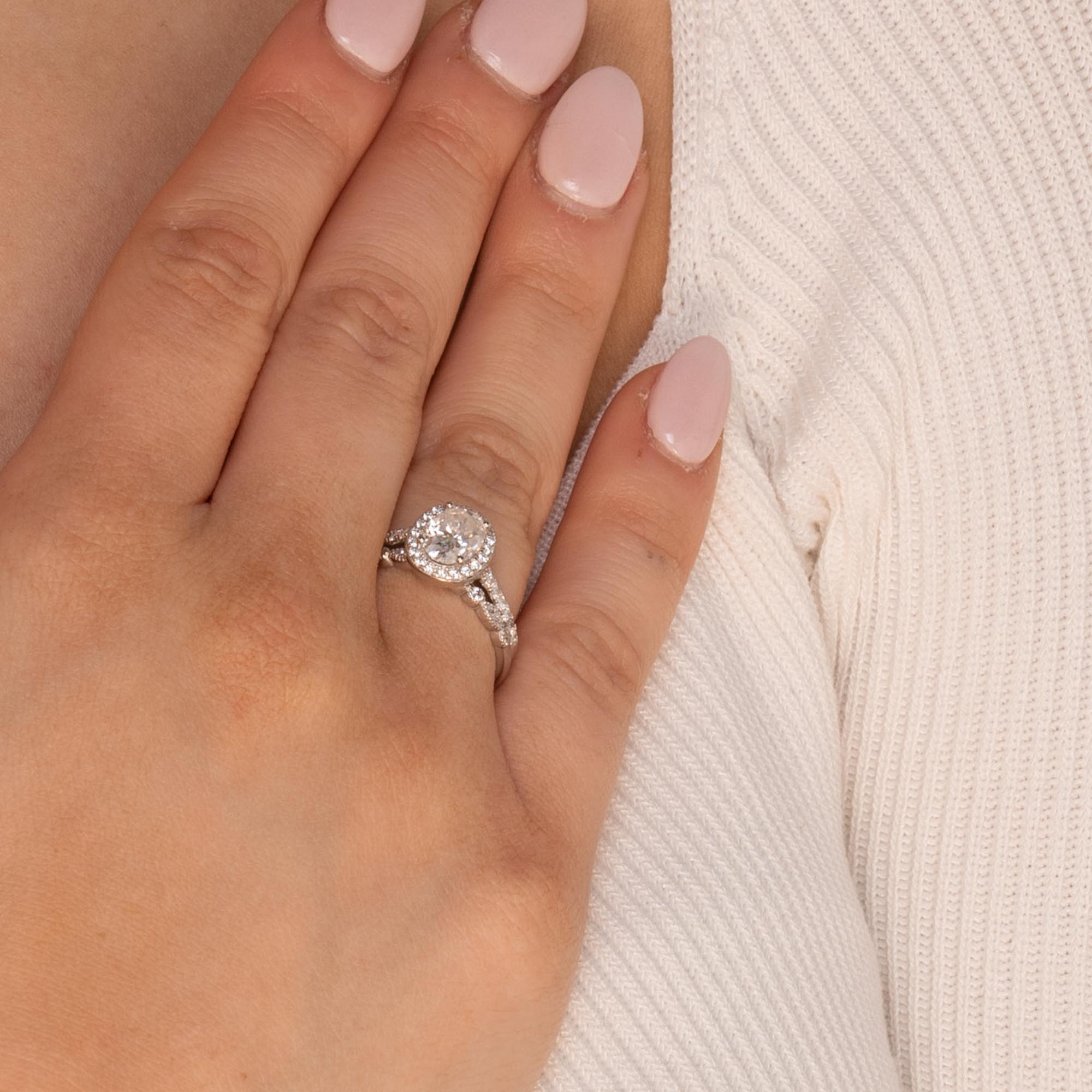 1.5 ct The Roxy Moissanite Diamond Ring - Camile & Stone