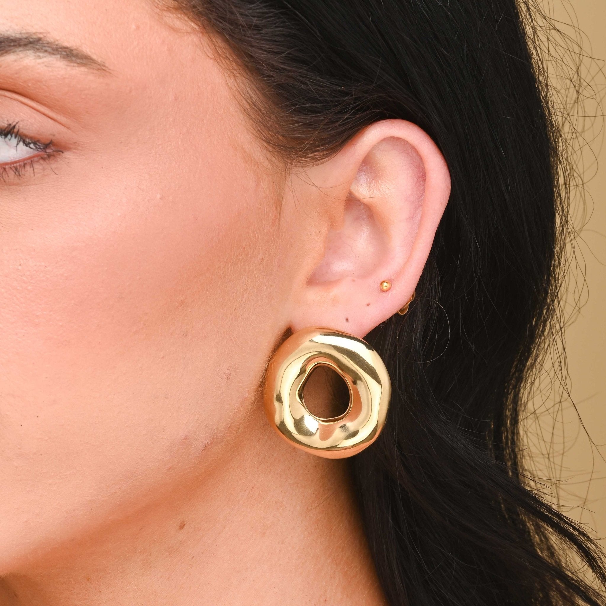 Chloe Circular Molten Earrings - Camile & Stone