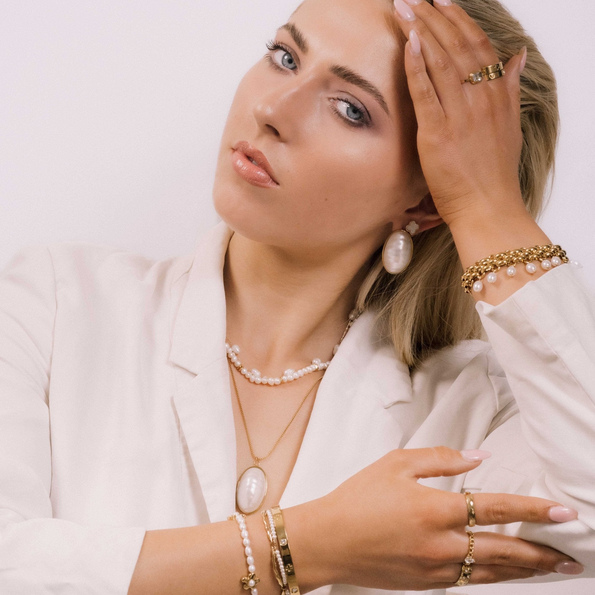 Classic Clover Station Ring - Camile & Stone