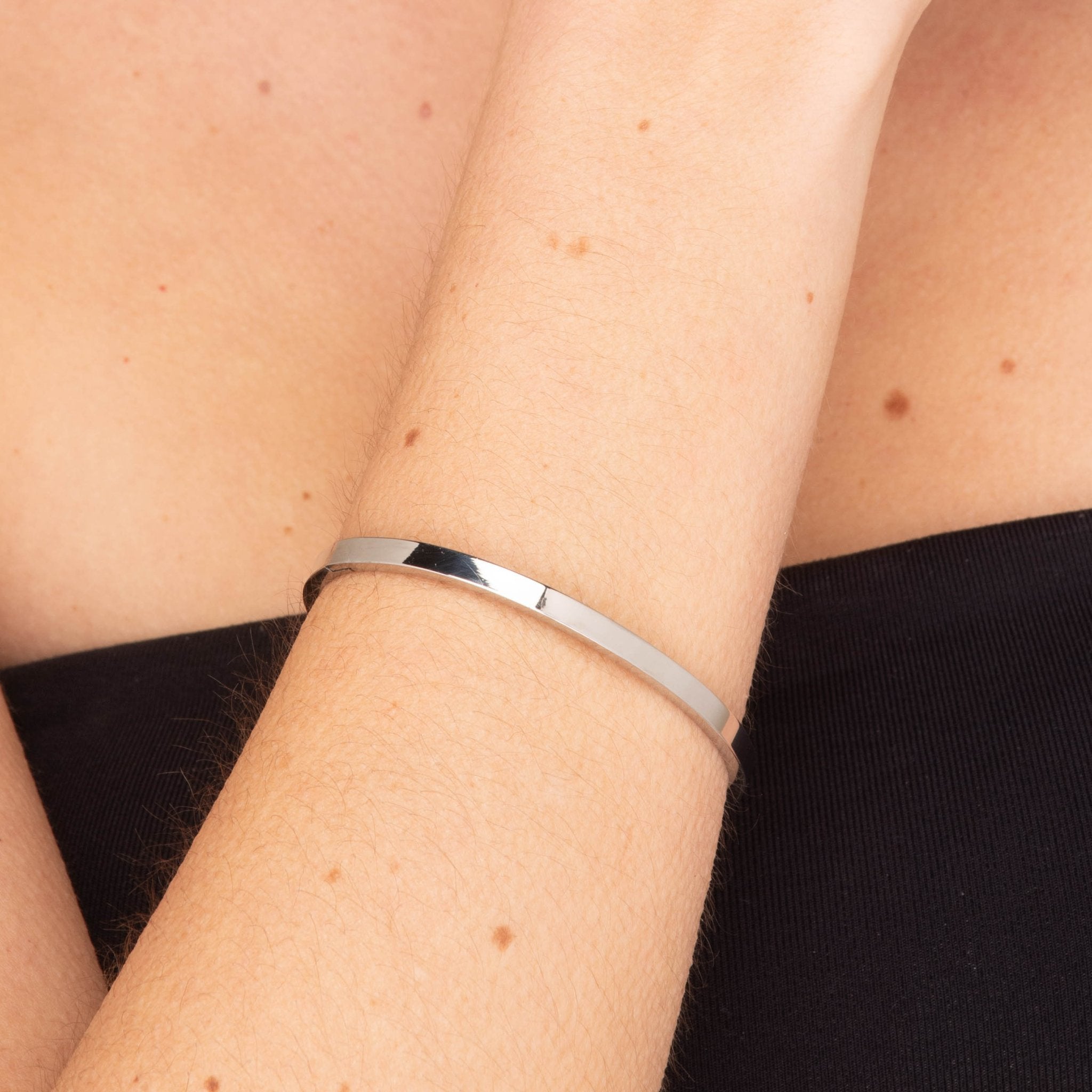 Classic Thin Stackable Bangle Bracelet - Camile & Stone