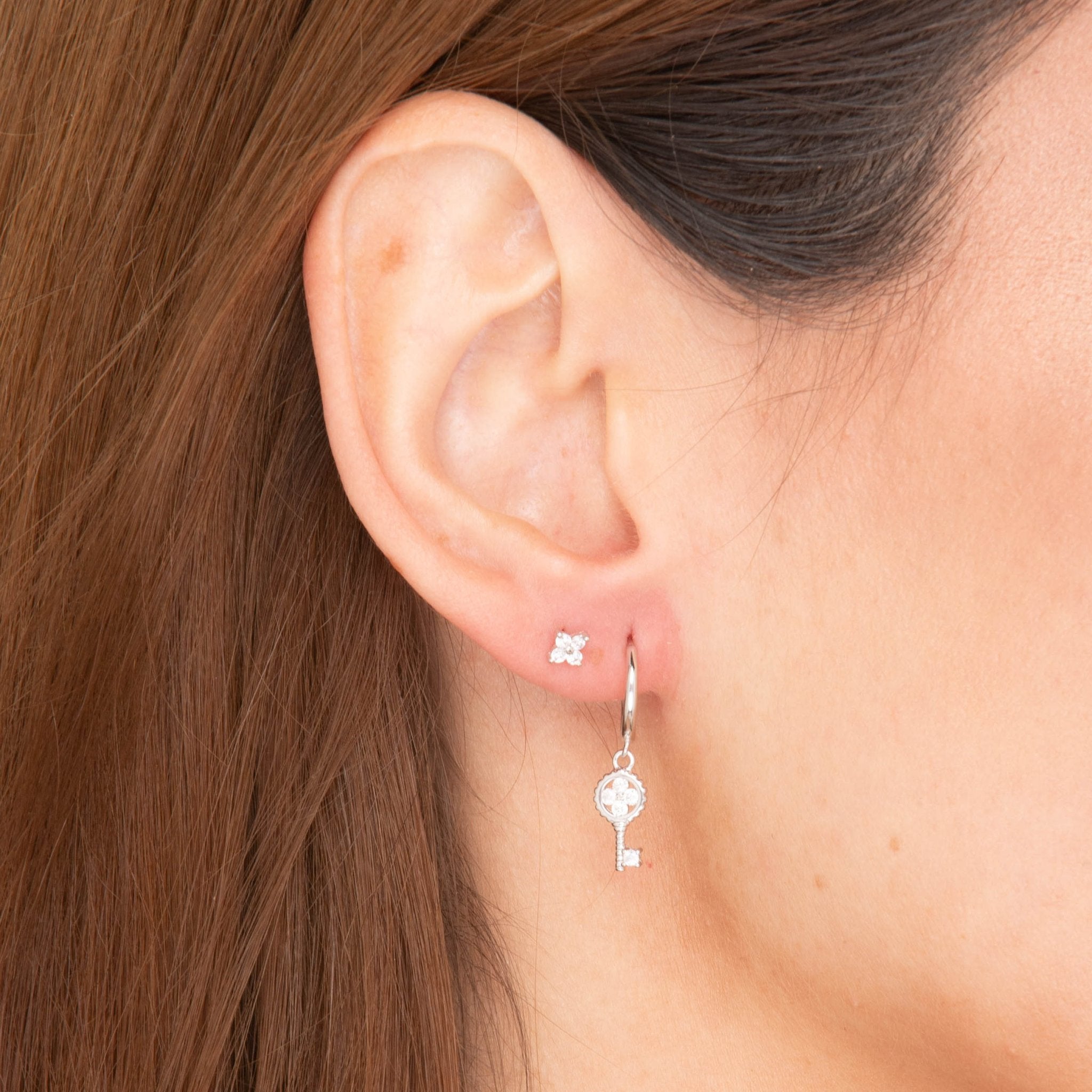 Clover Sapphire Barbell Cartilage Earrings - Camile & Stone
