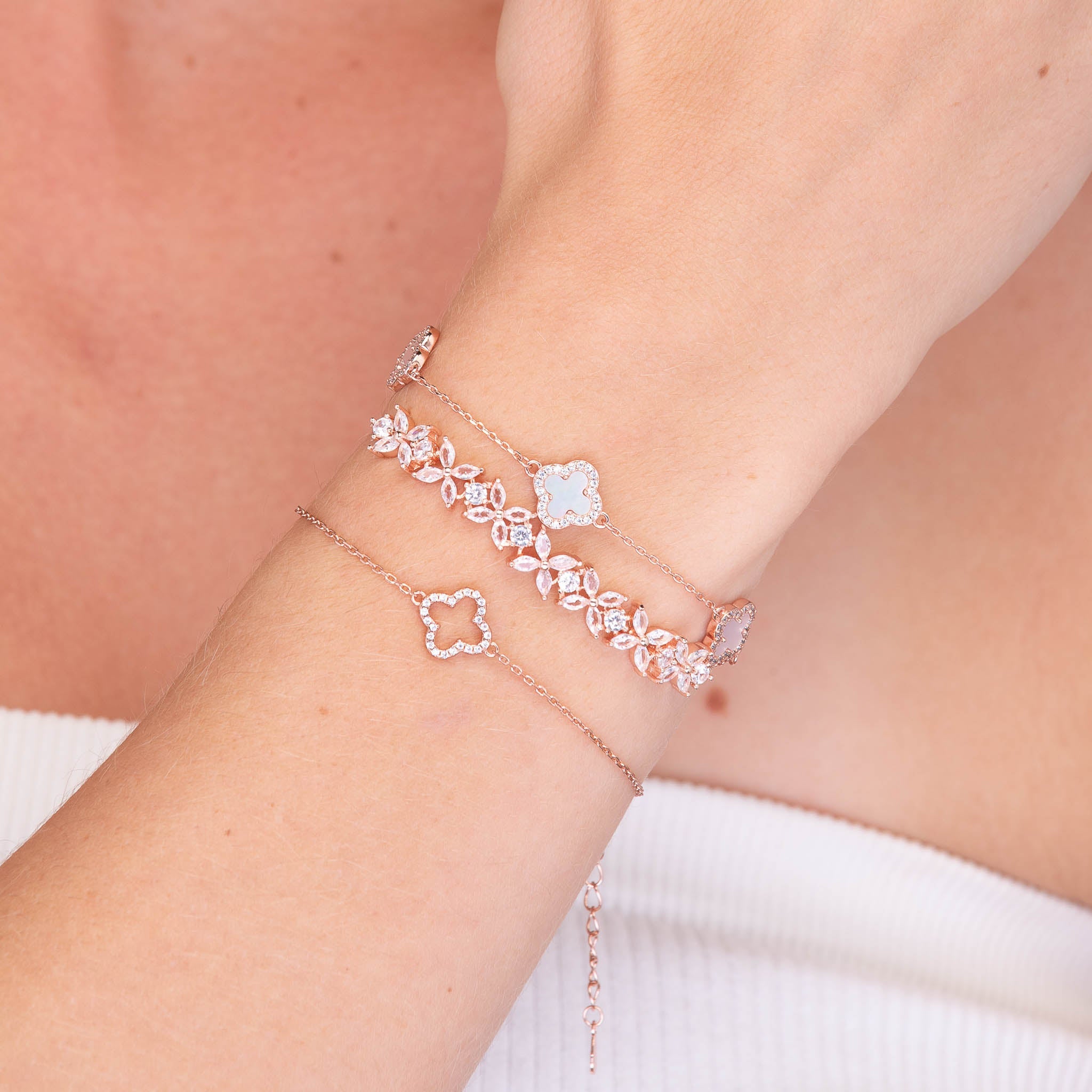 Clover Station Onyx Black Sapphire Bracelet - Camile & Stone