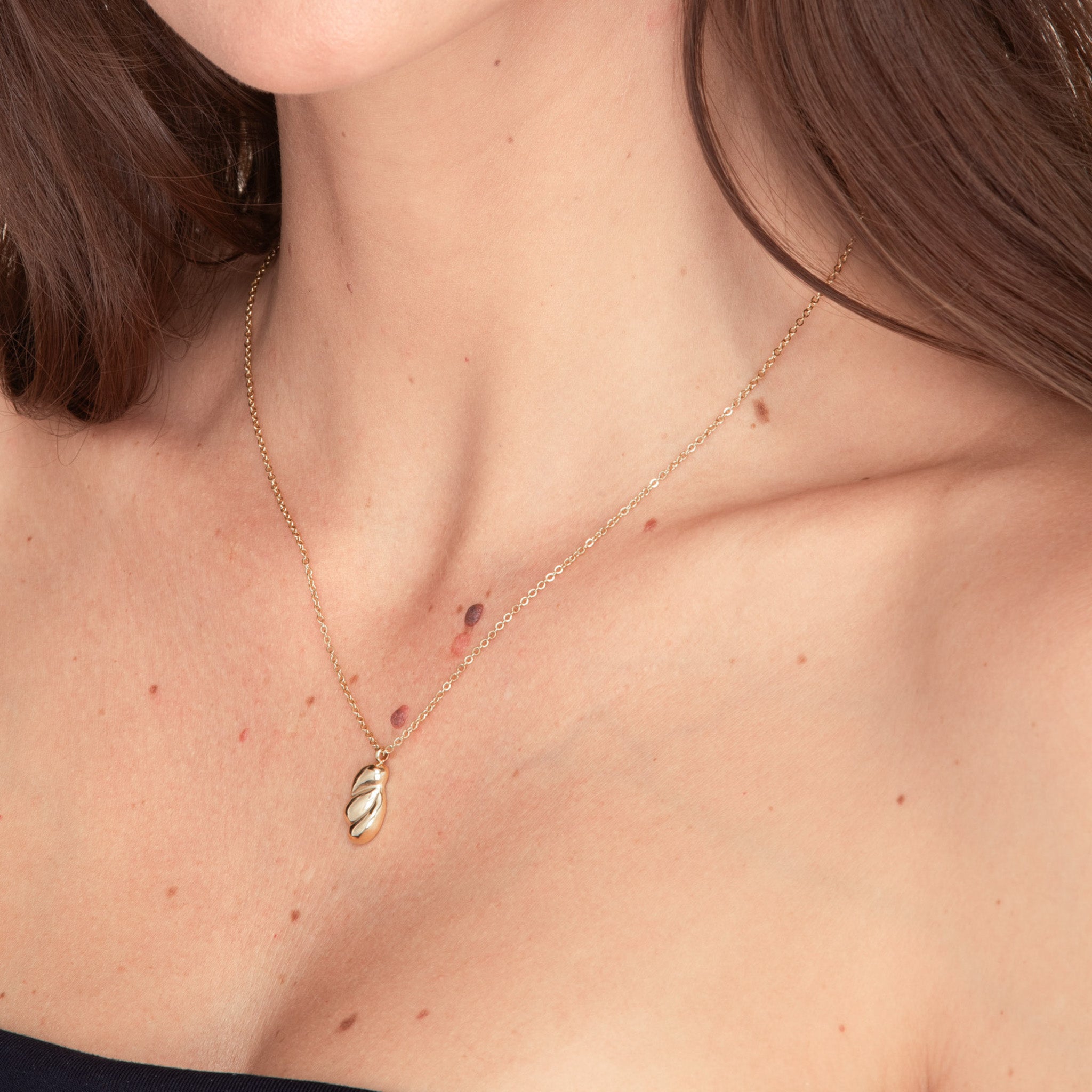 Croissant Dome Necklace - Camile & Stone