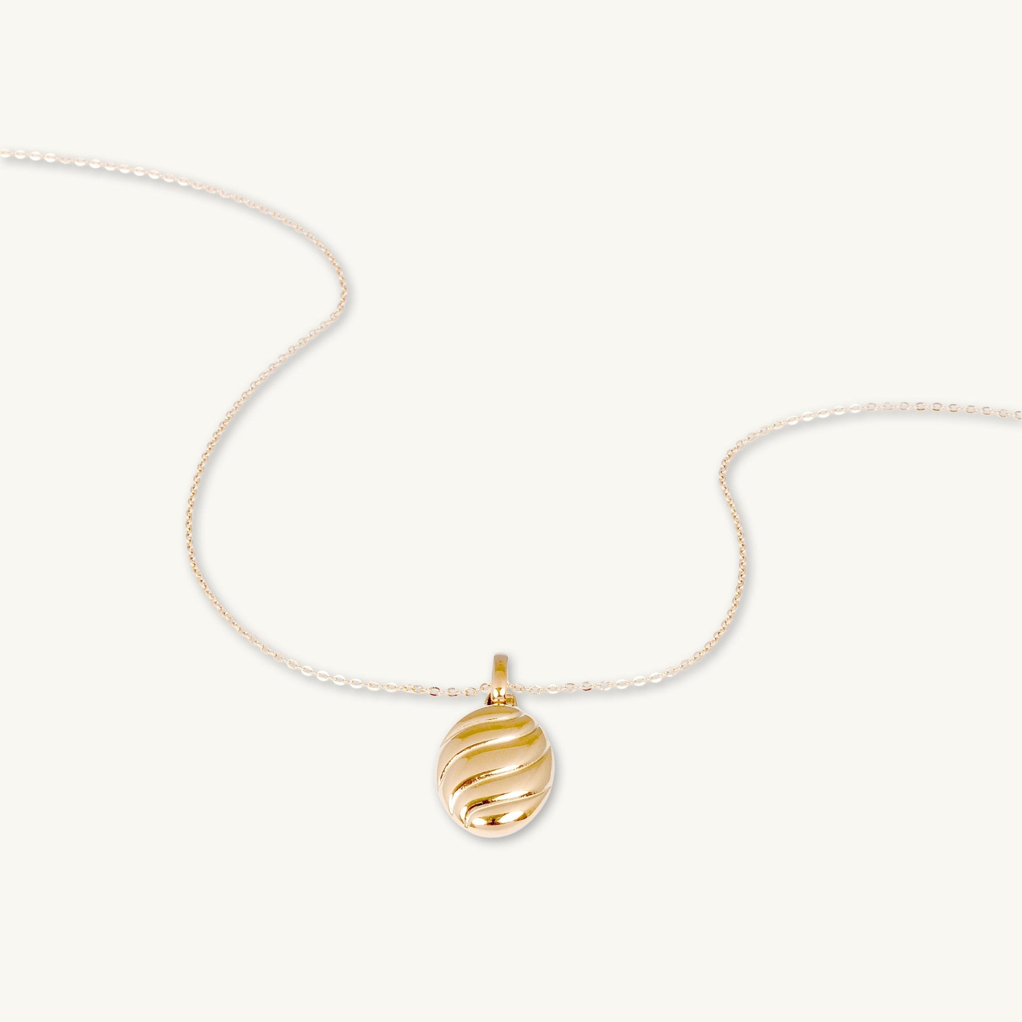 Croissant Dome Oval Necklace - Camile & Stone