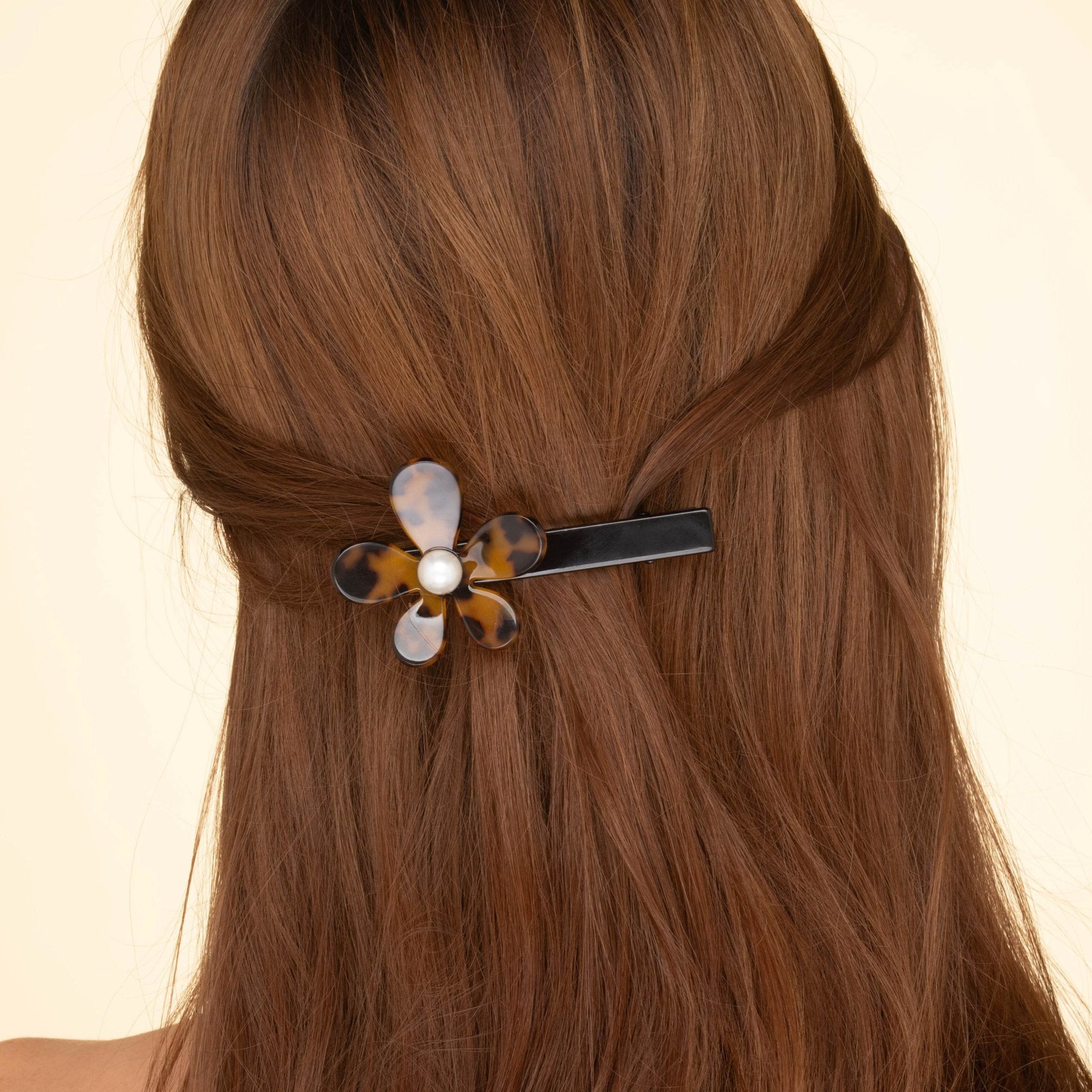 Daisy Classic Tortoiseshell Pearl French Hair Clip - Camile & Stone