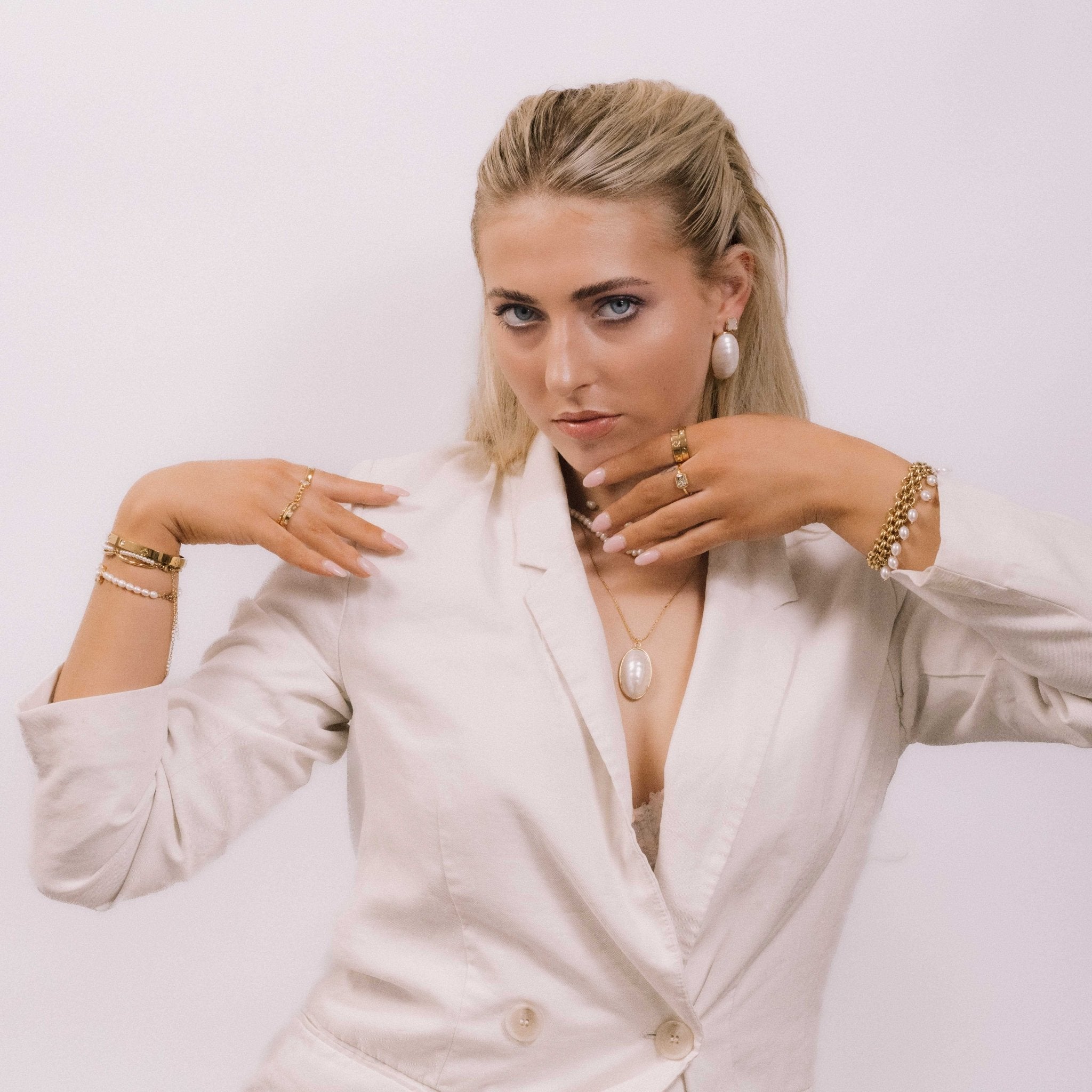 Eden Sapphire Baguette Ring - Camile & Stone