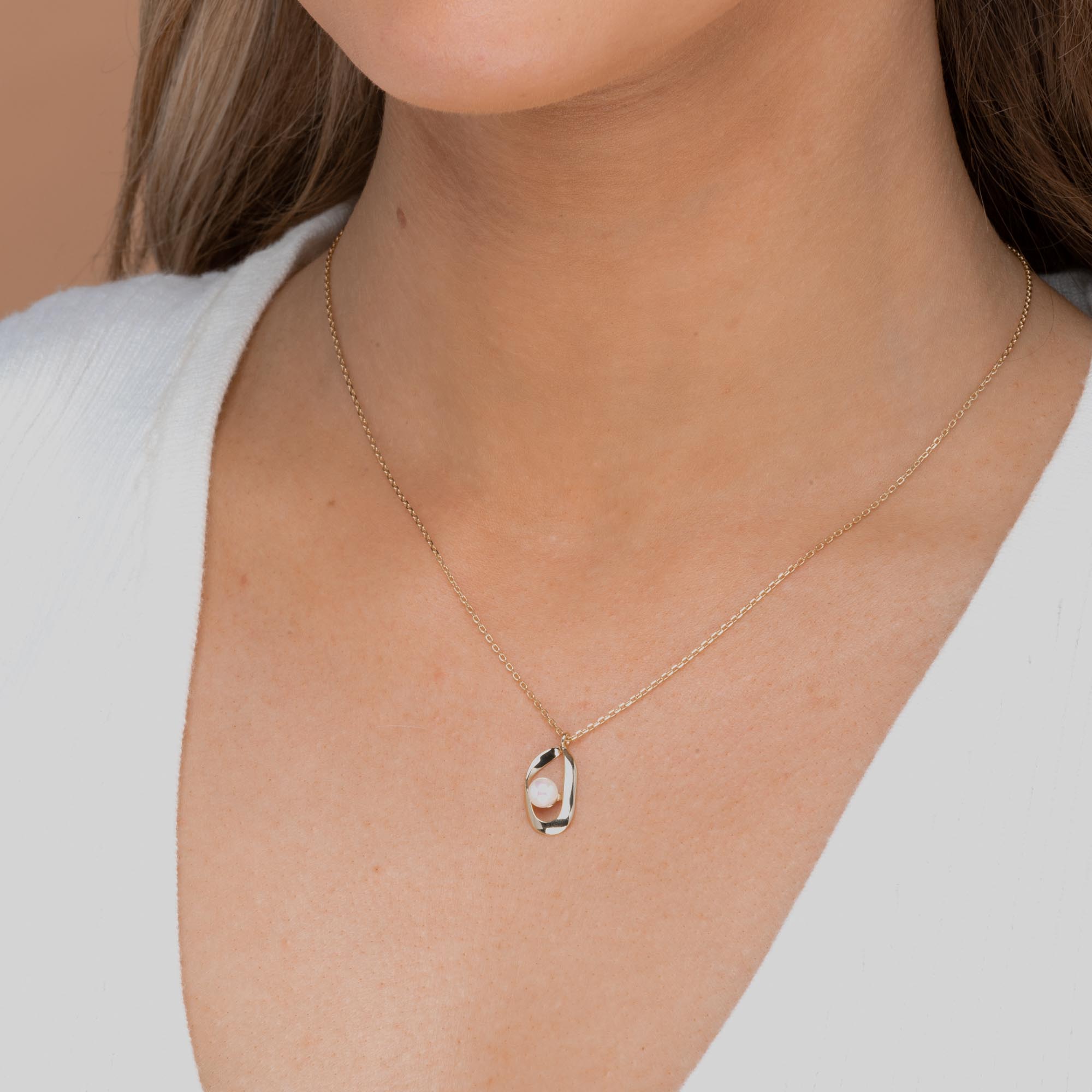 Floating Circular Pearl Necklace - Camile & Stone