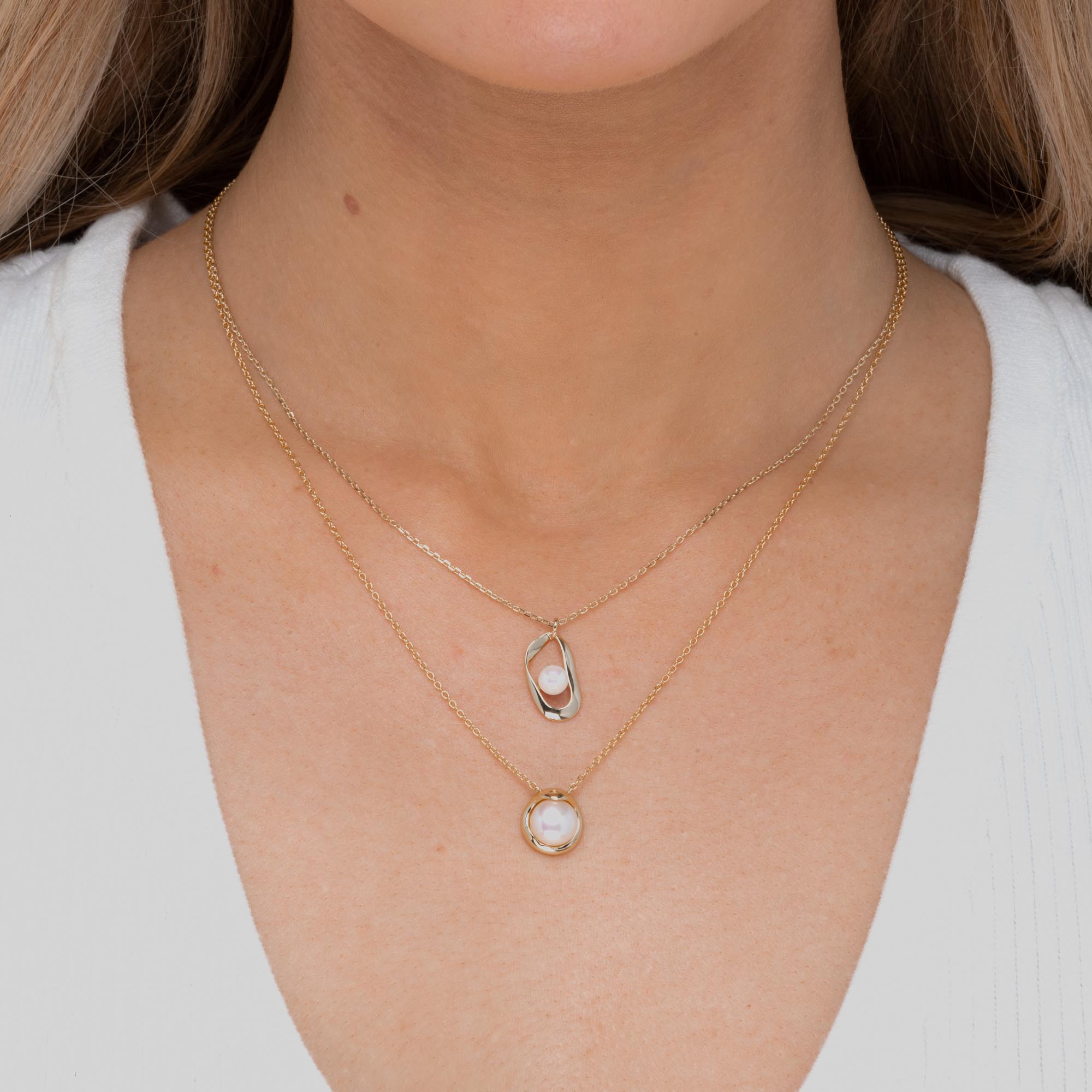 Floating Circular Pearl Necklace - Camile & Stone