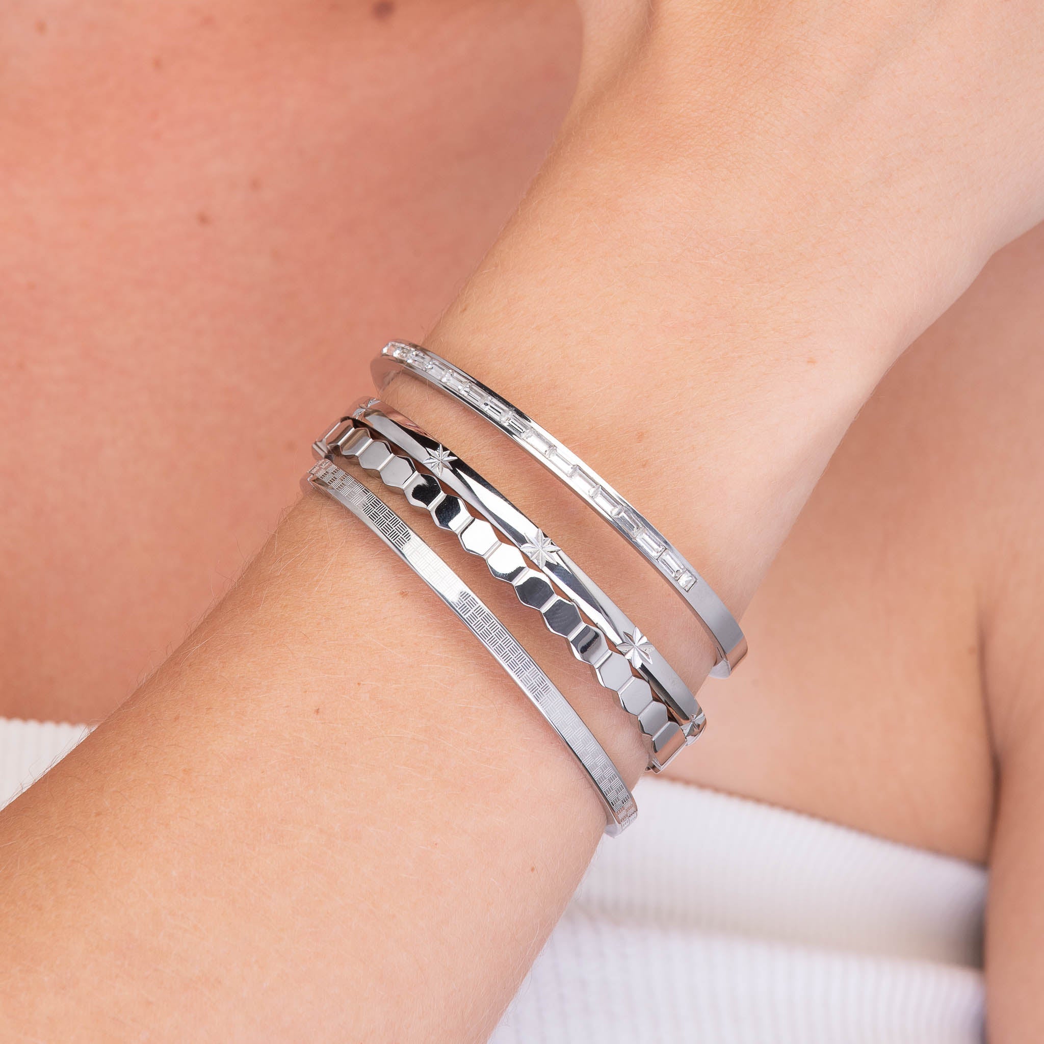 Honeycomb Hinged Bangle Bracelet - Camile & Stone