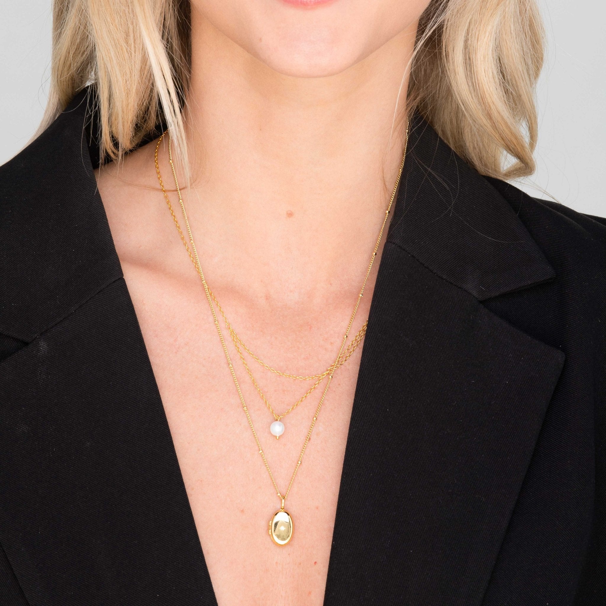 North Star Oval Photo Locket Necklace - Camile & Stone