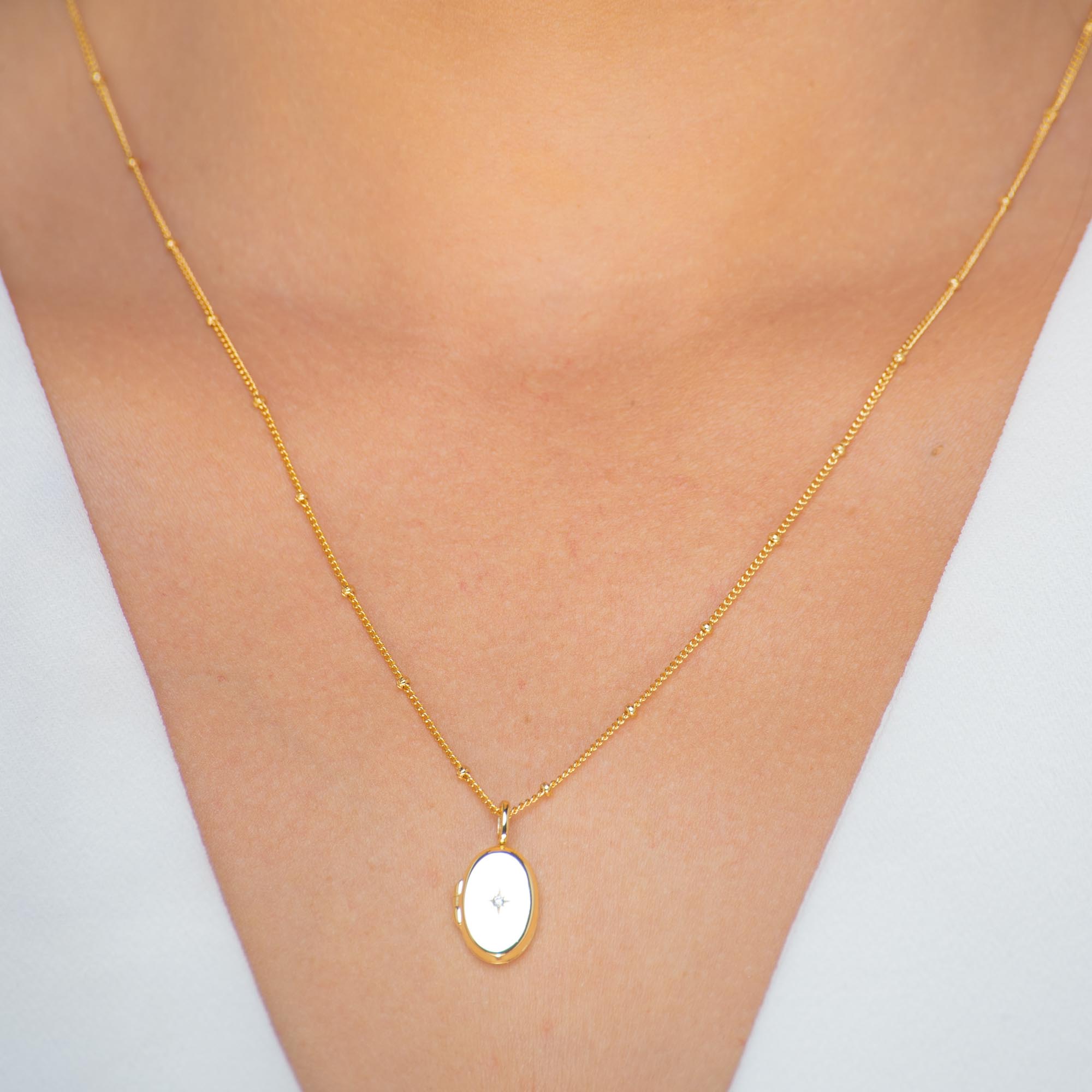 North Star Oval Photo Locket Necklace - Camile & Stone