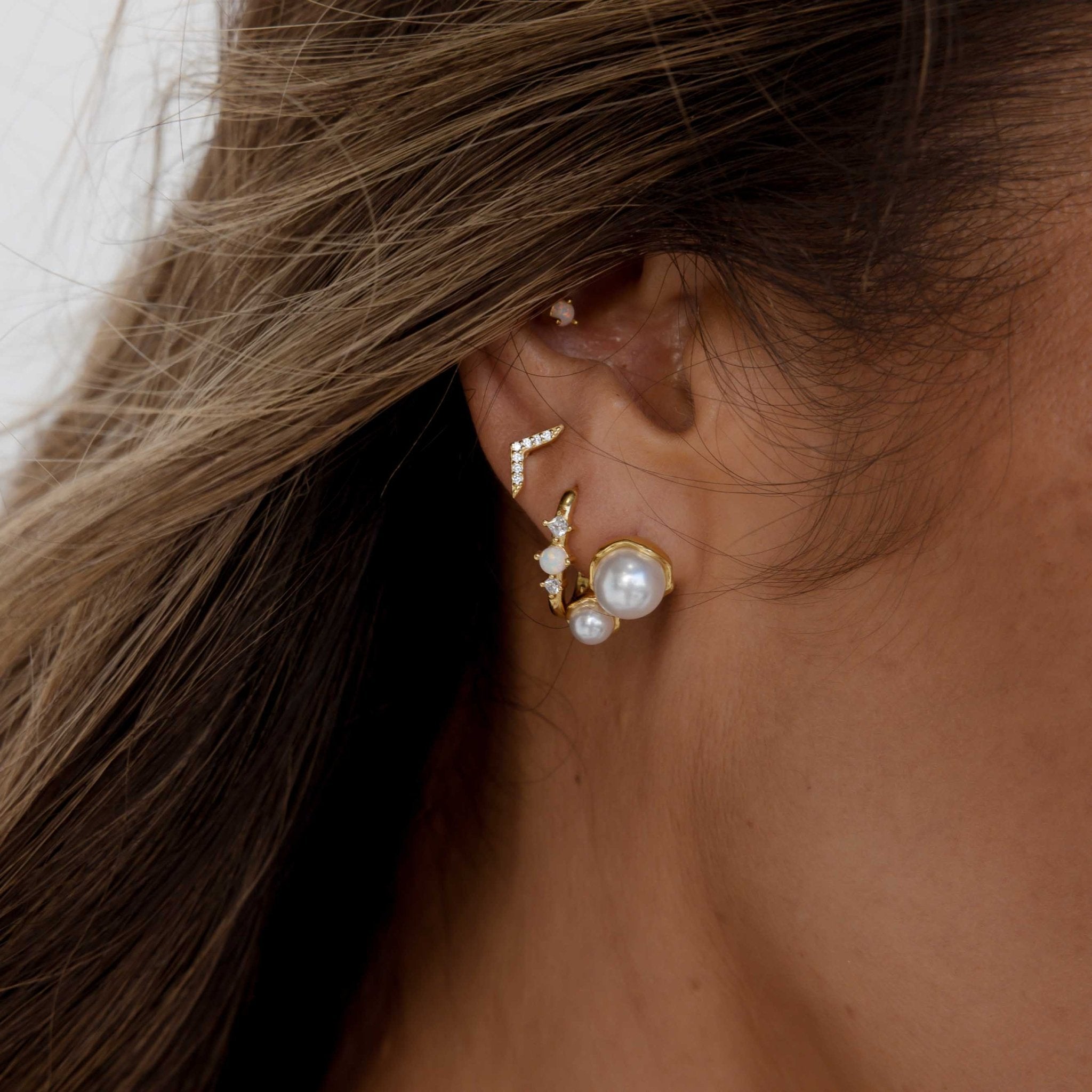 Opal Sapphire Huggie Earrings - Camile & Stone