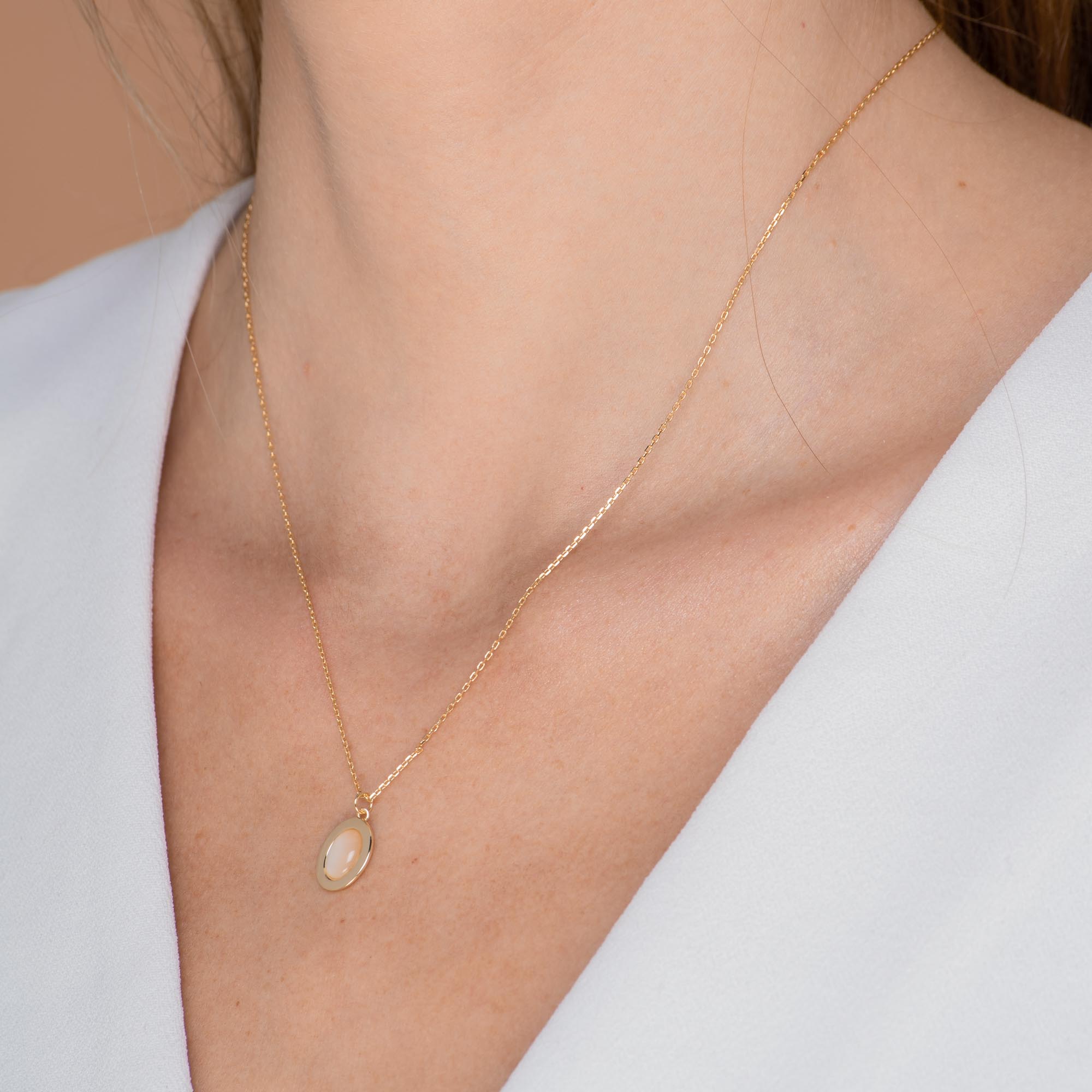 Oval Moonstone Pendant Necklace - Camile & Stone