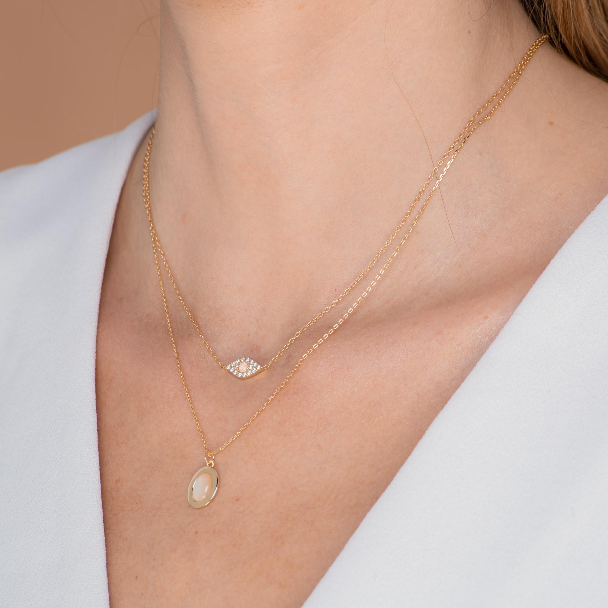 Oval Moonstone Pendant Necklace - Camile & Stone