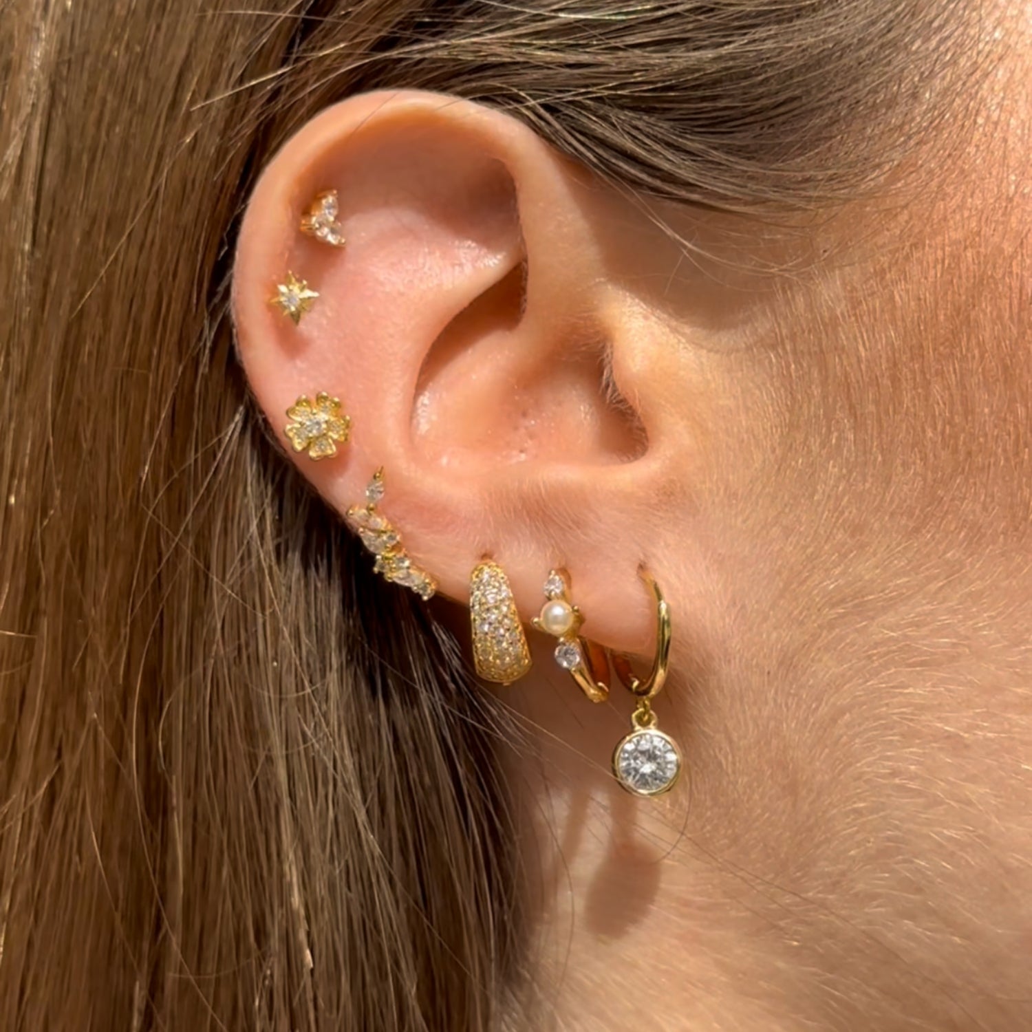 Pearl Sapphire Huggie Earrings - Camile & Stone