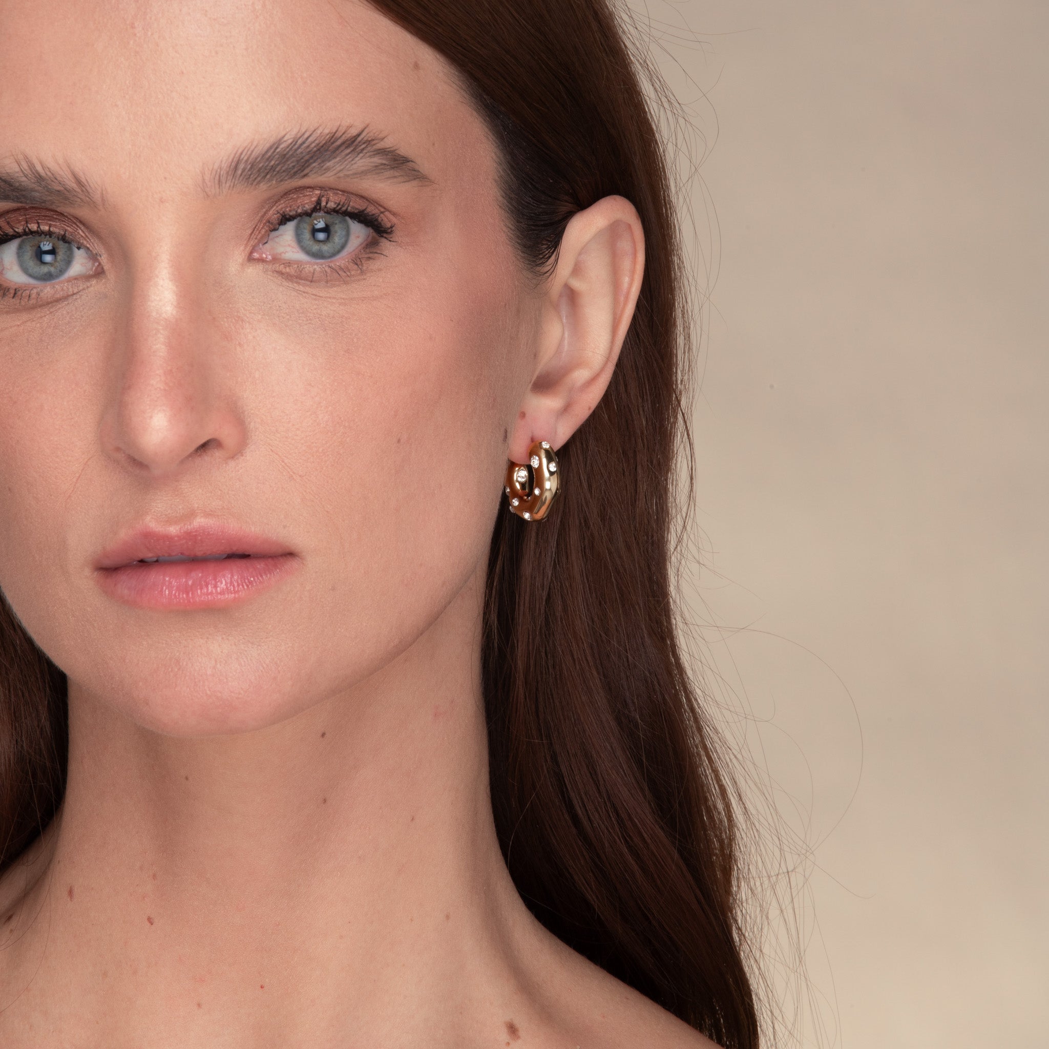 Quinn Zirconia Huggie Earrings - Camile & Stone