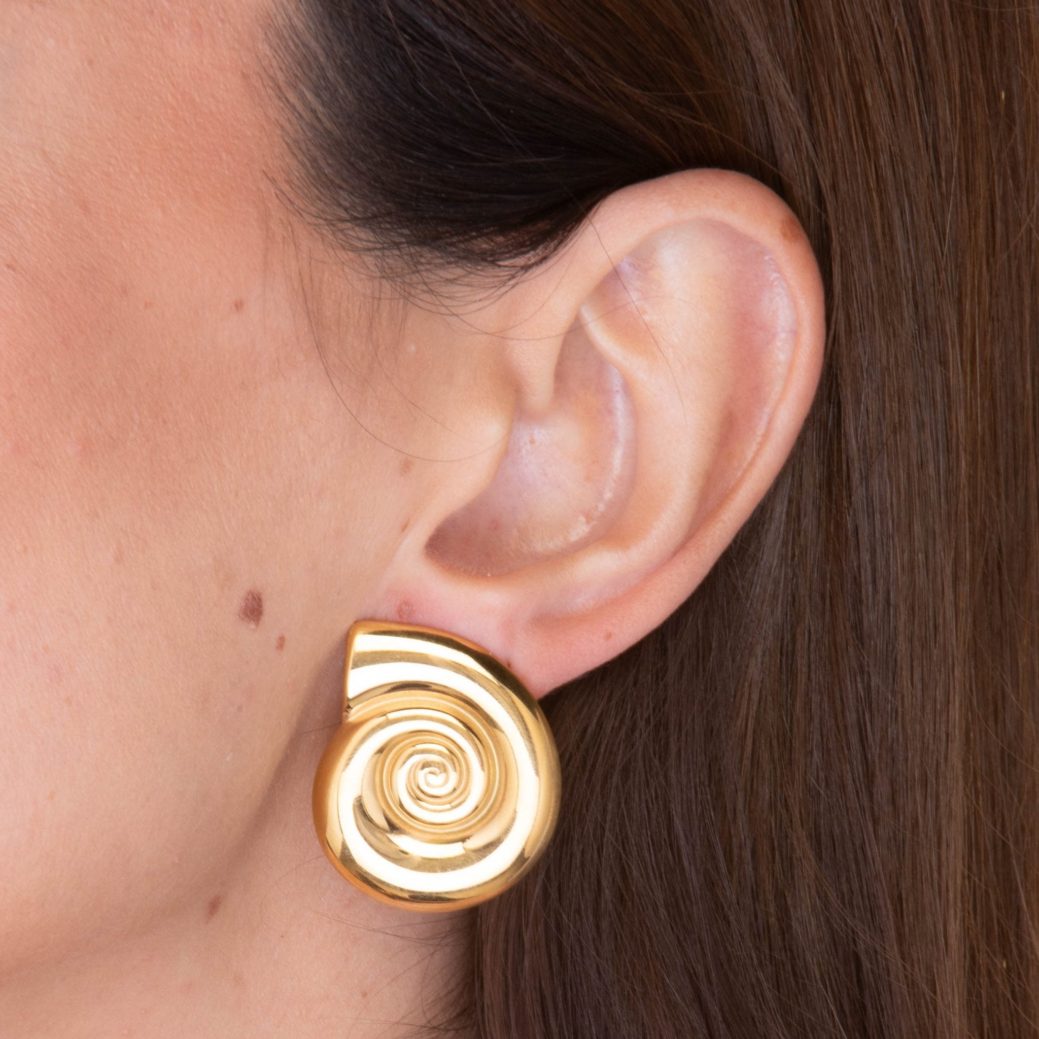 Shell Statement Stud Earrings - Camile & Stone