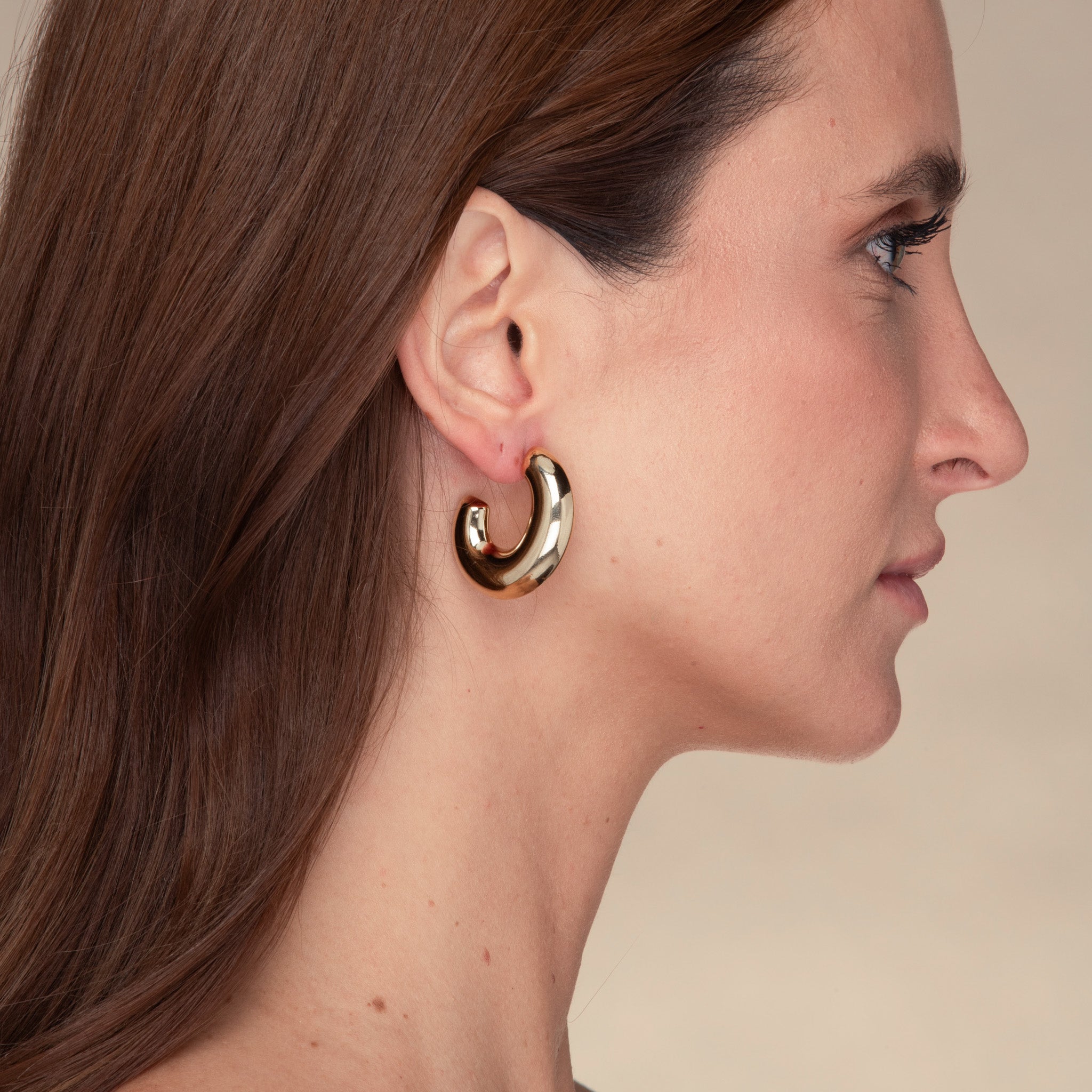 Skye Huggie Earrings - Camile & Stone