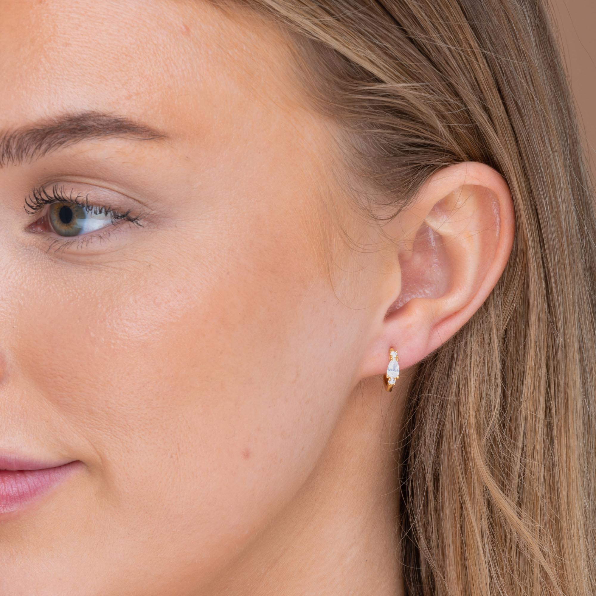 Teardrop Sapphire Huggie Earrings - Camile & Stone