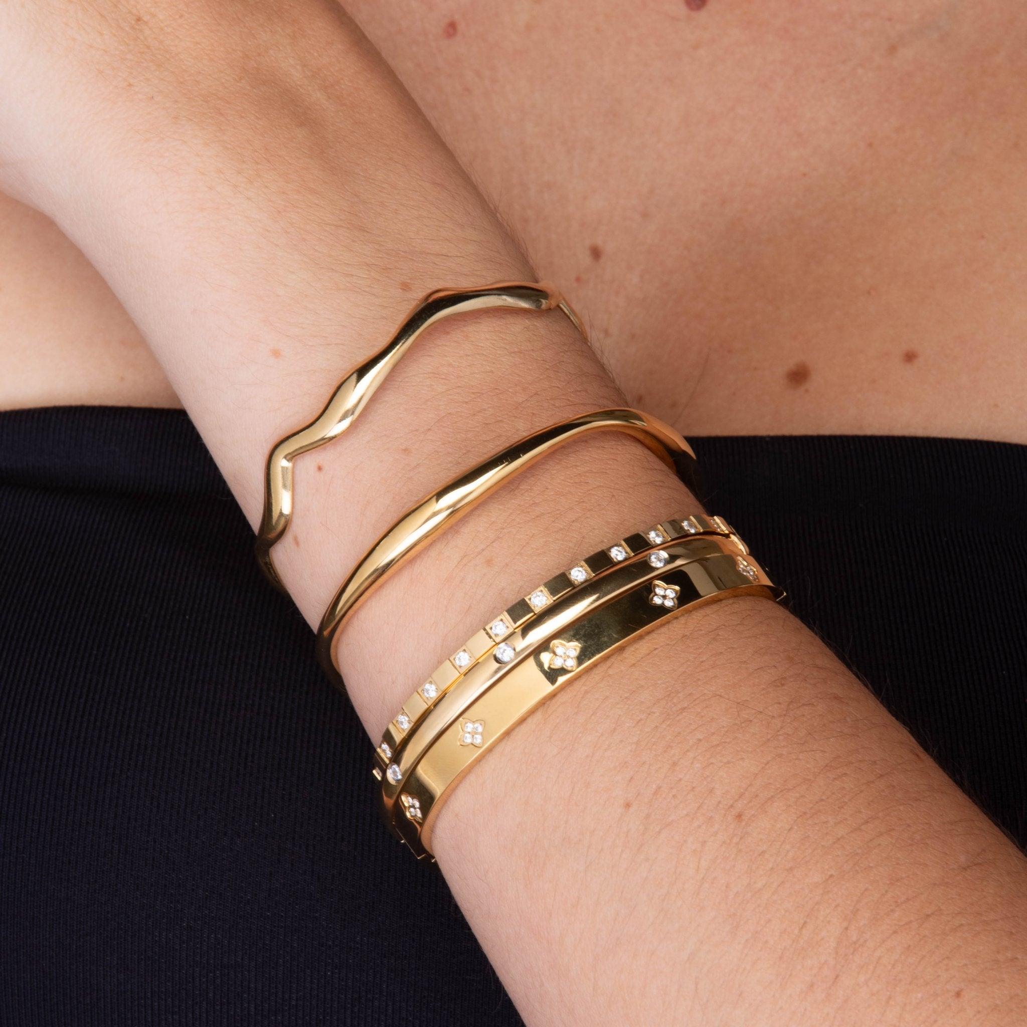 Zirconia Hinged Thin Bangle Bracelet - Camile & Stone