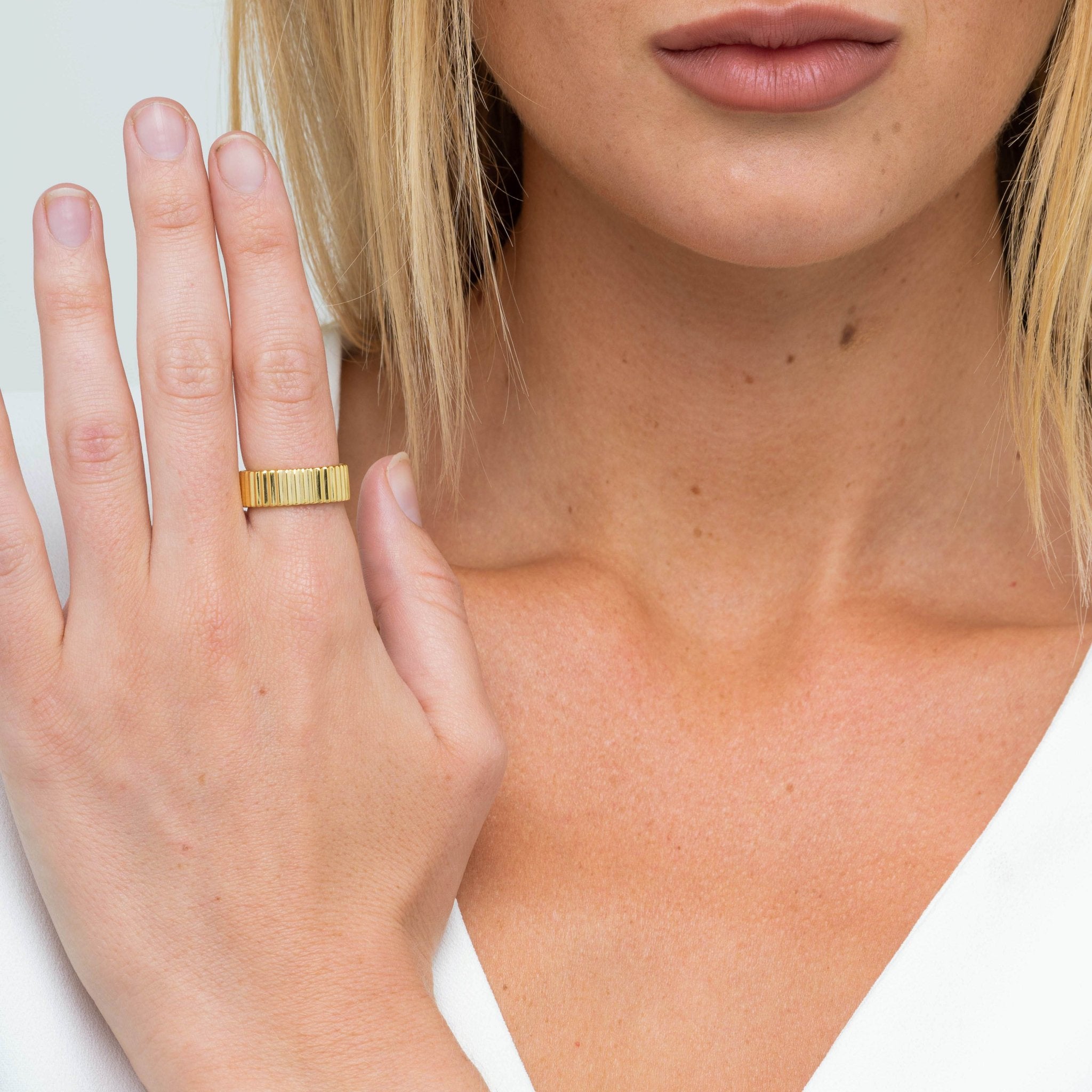 Thick Ridges Open Ring - Camile & Stone