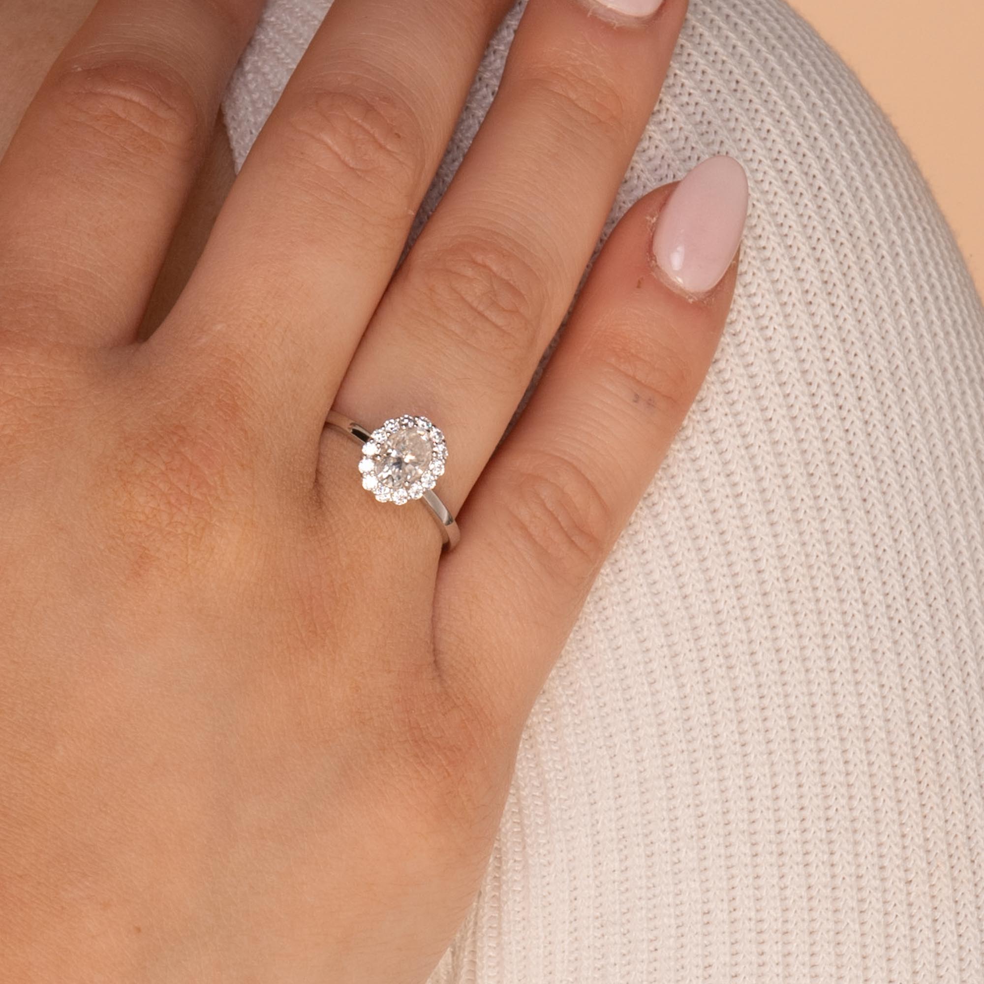 1.0 ct Oval Moissanite Diamond Ring - Camile & Stone