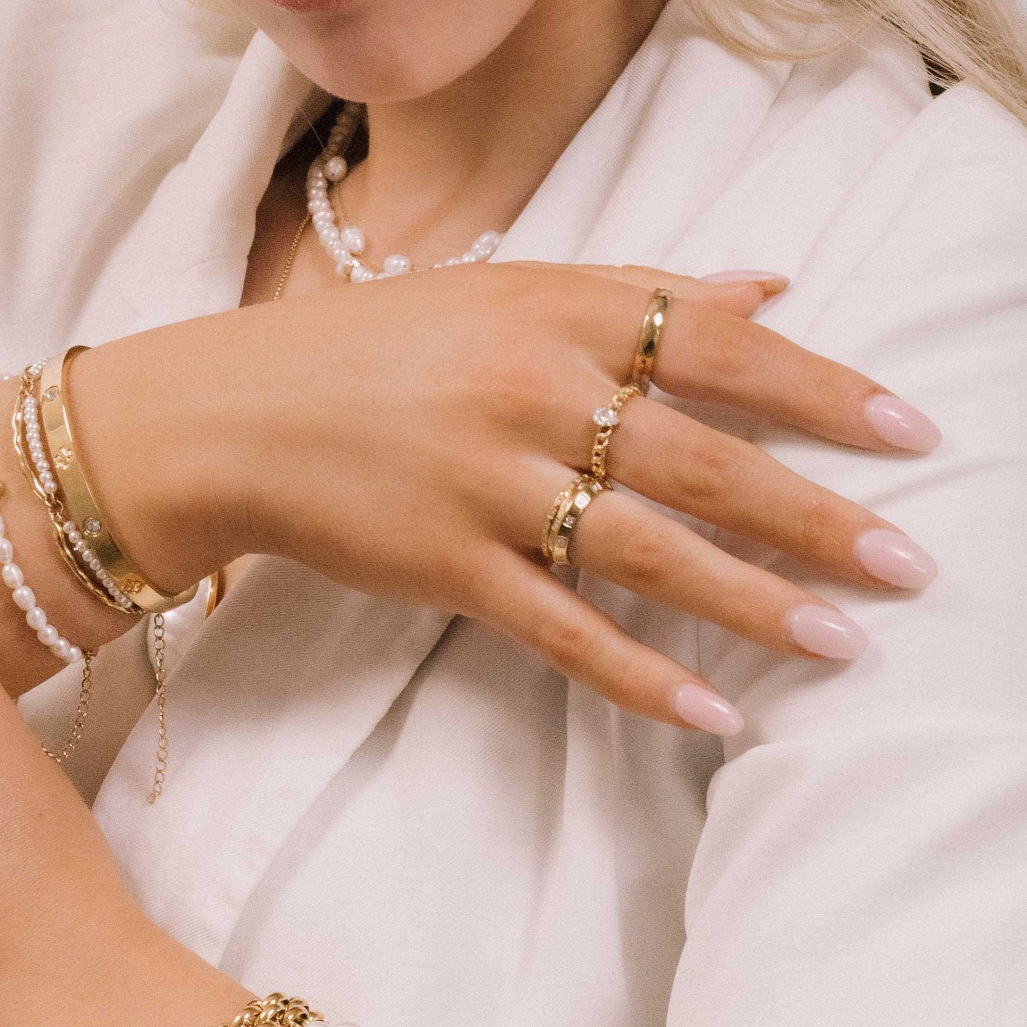 4mm Unisex Geometric Ring Band - Camile & Stone