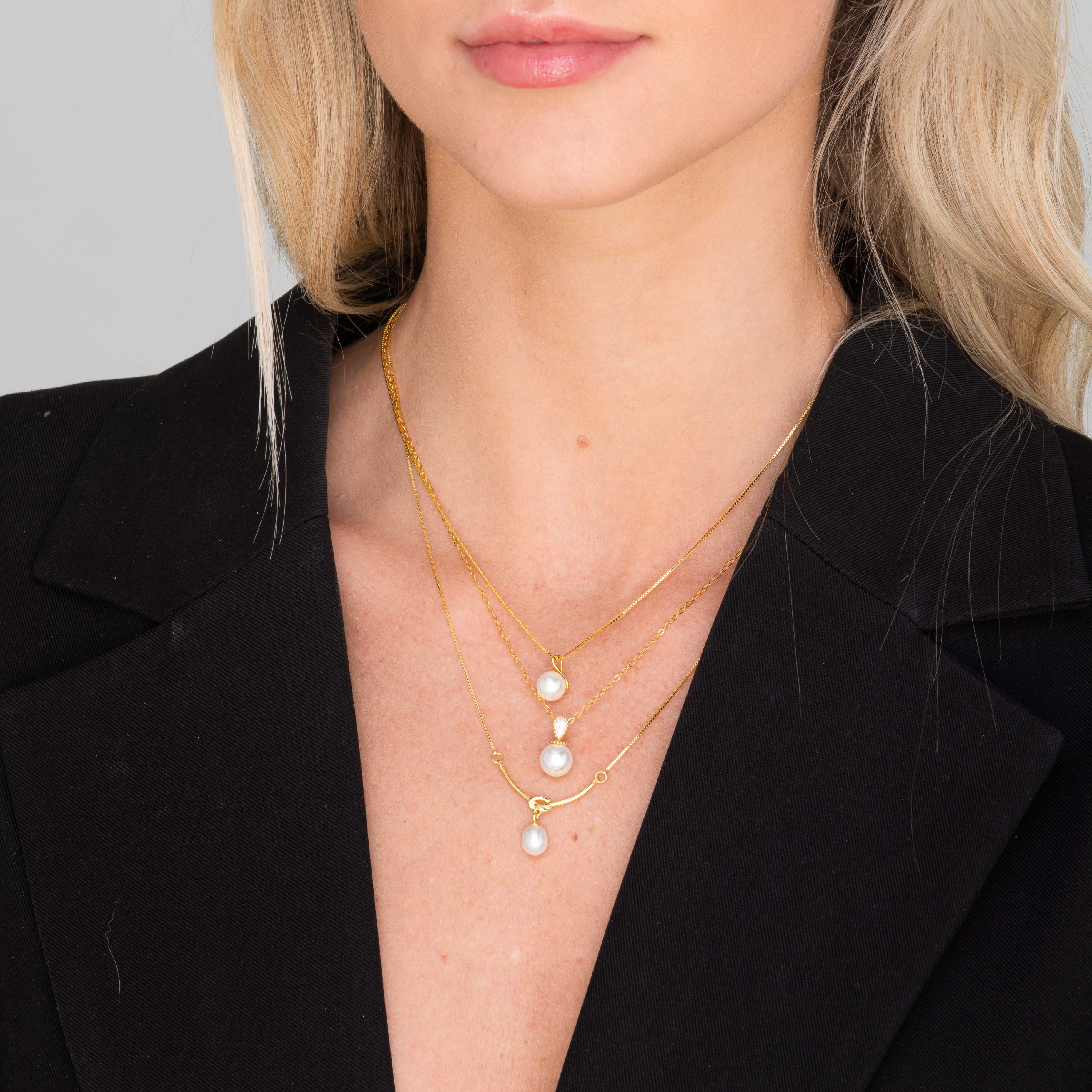 Classic Freshwater Pearl Drop Necklace