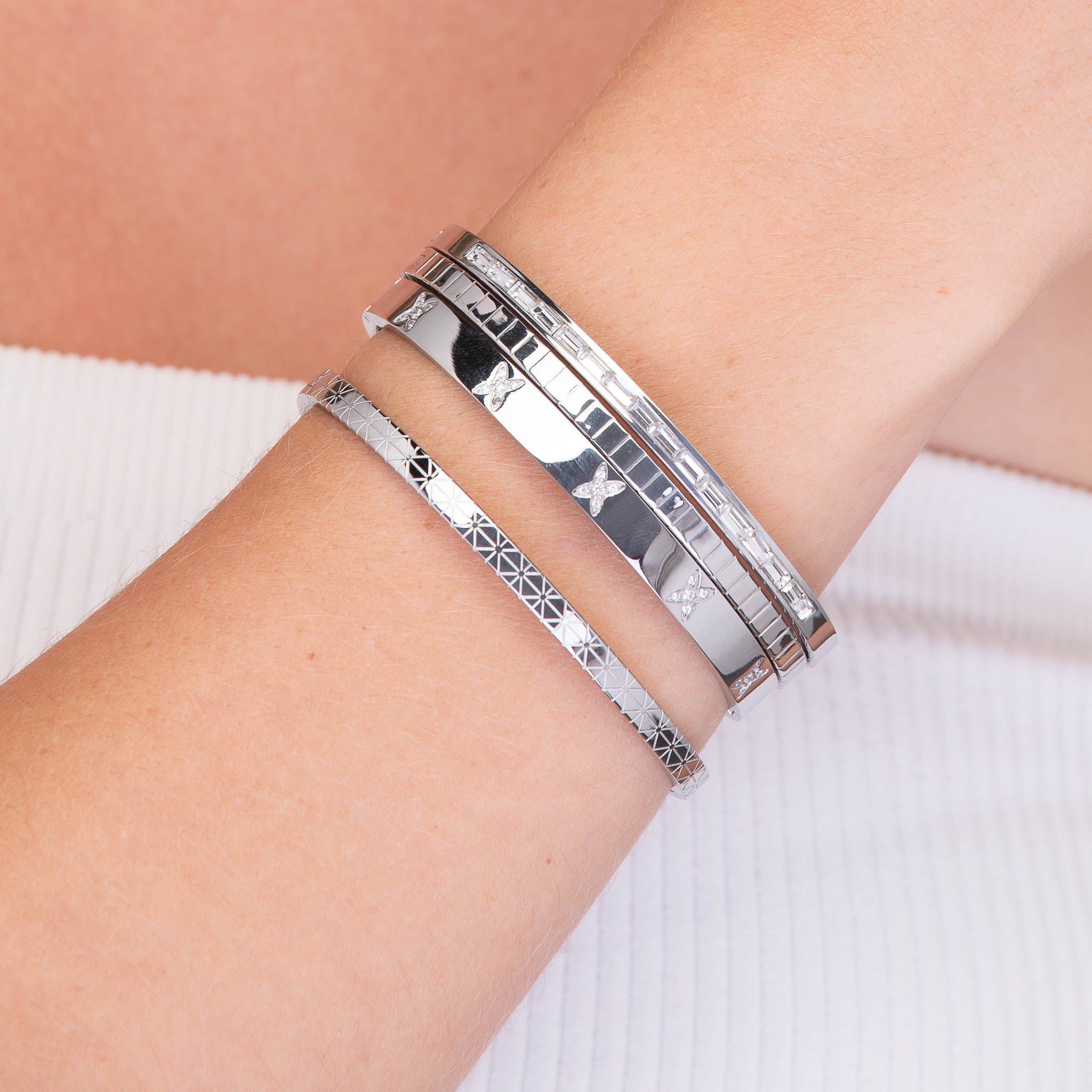 Starburst Geometric Hinged Bangle Bracelet