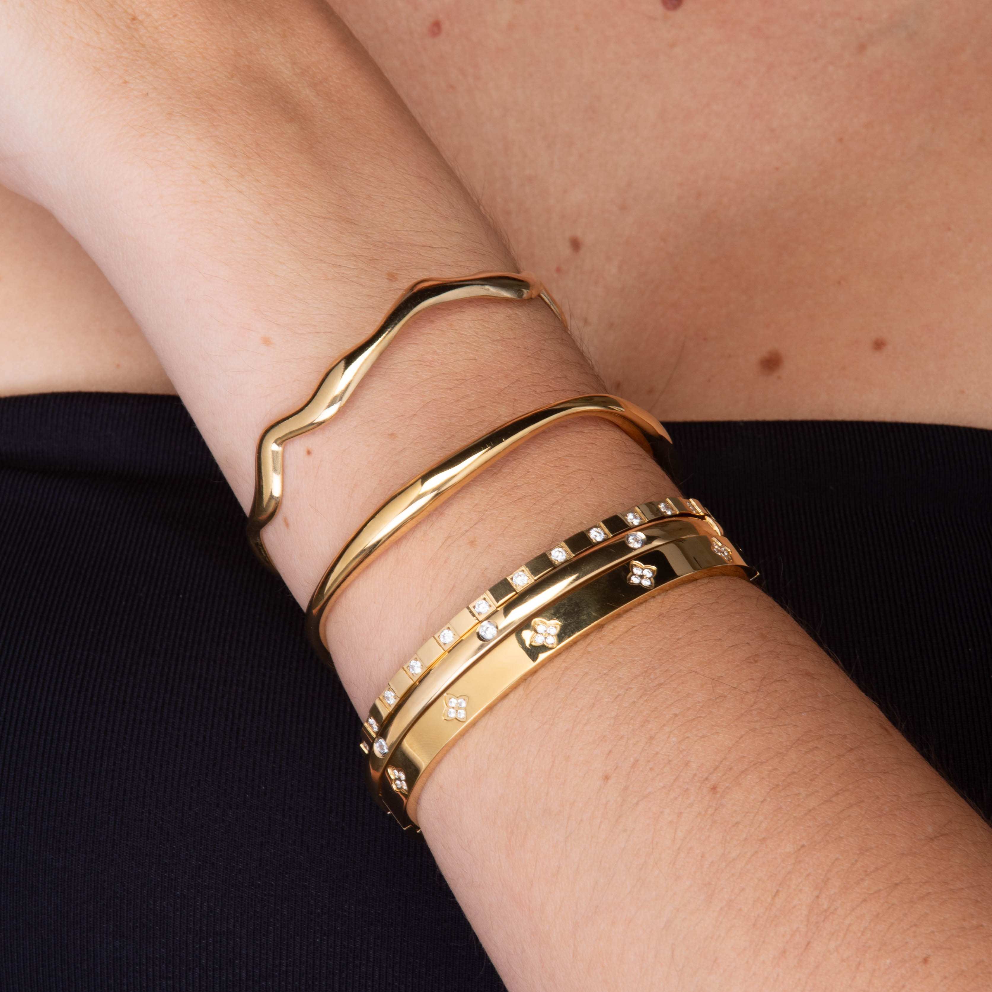 Zirconia Hinged Thin Bangle Bracelet