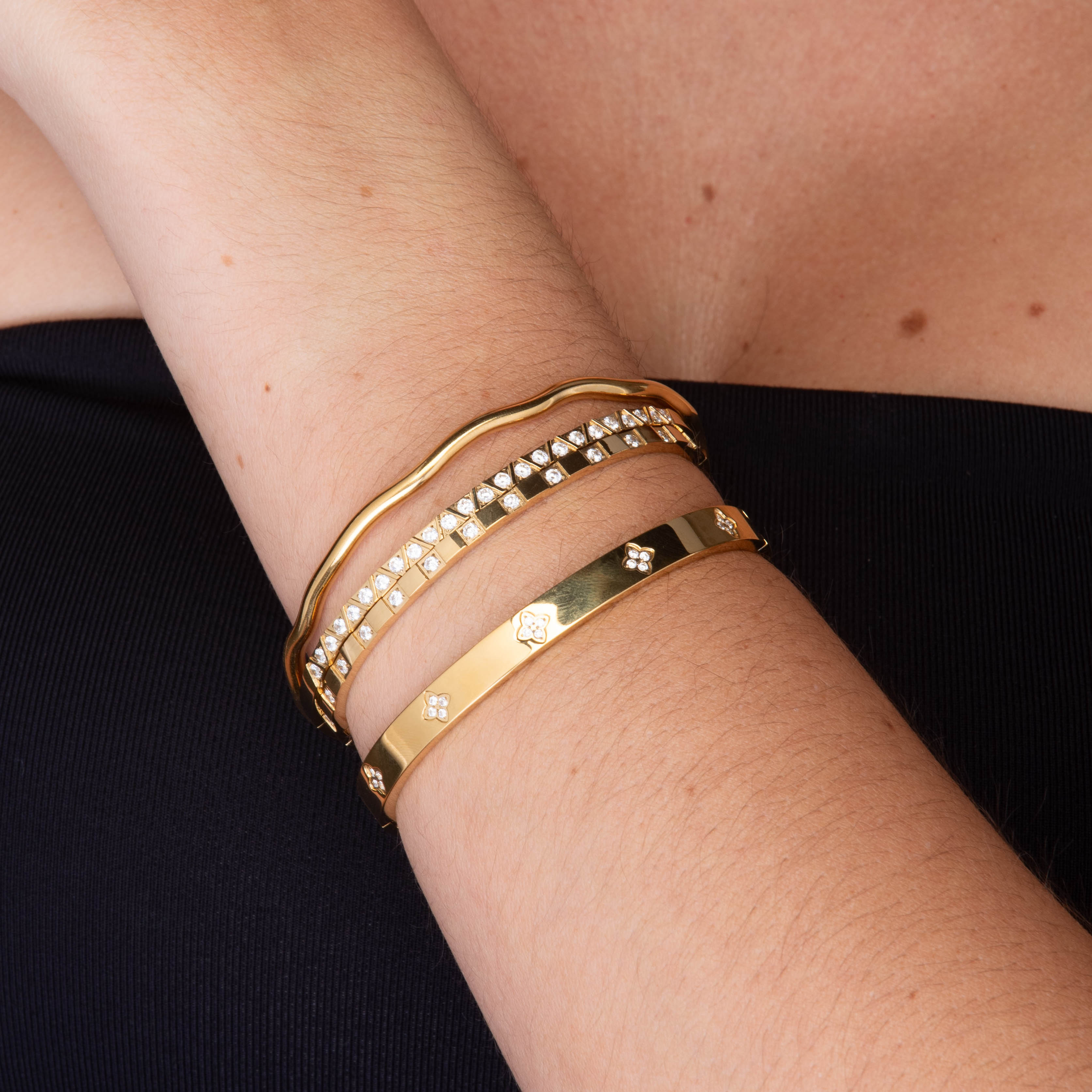 Zirconia Hinged Thin Bangle Bracelet