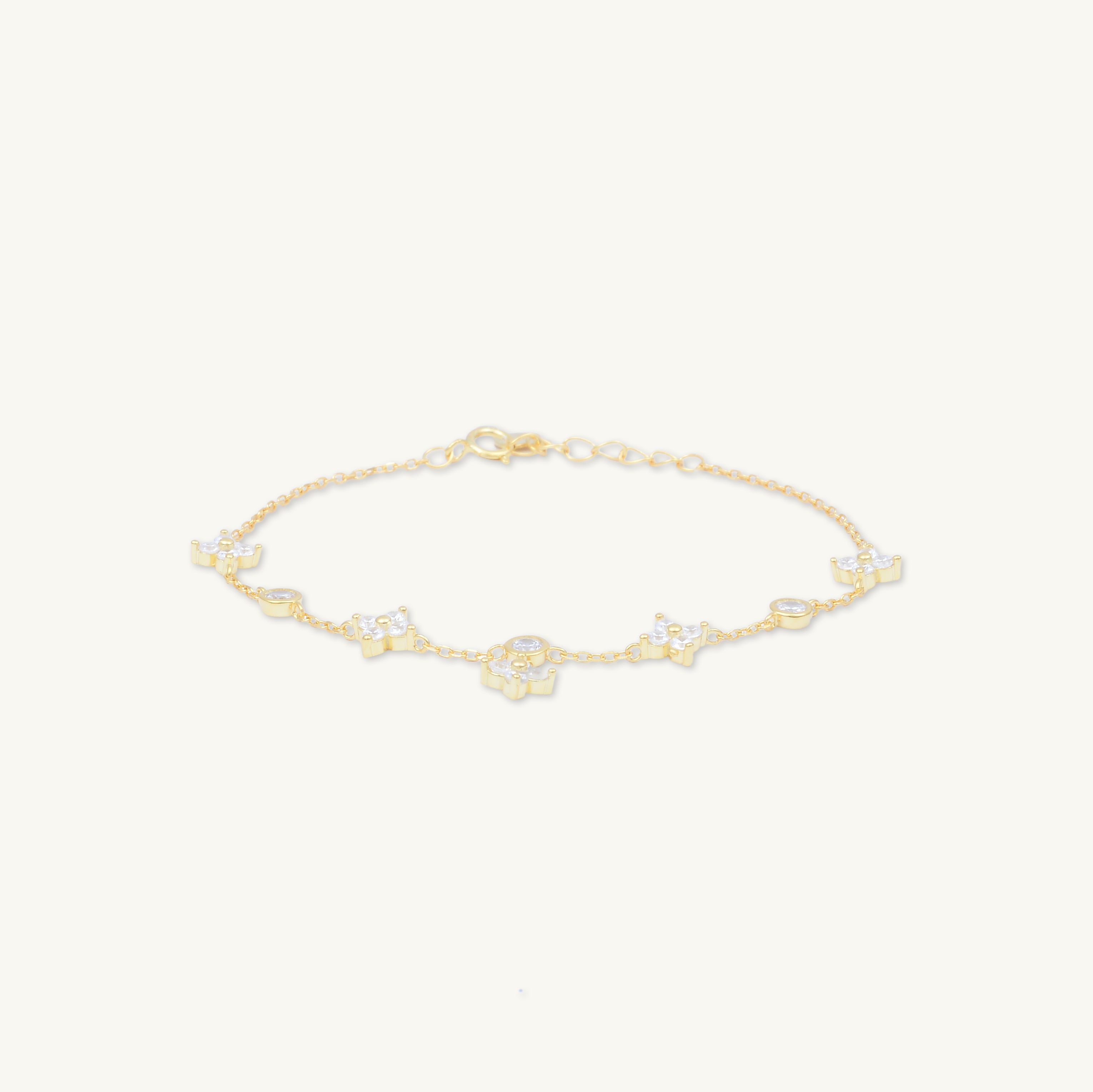 Clover Bezel Station Chain Bracelet