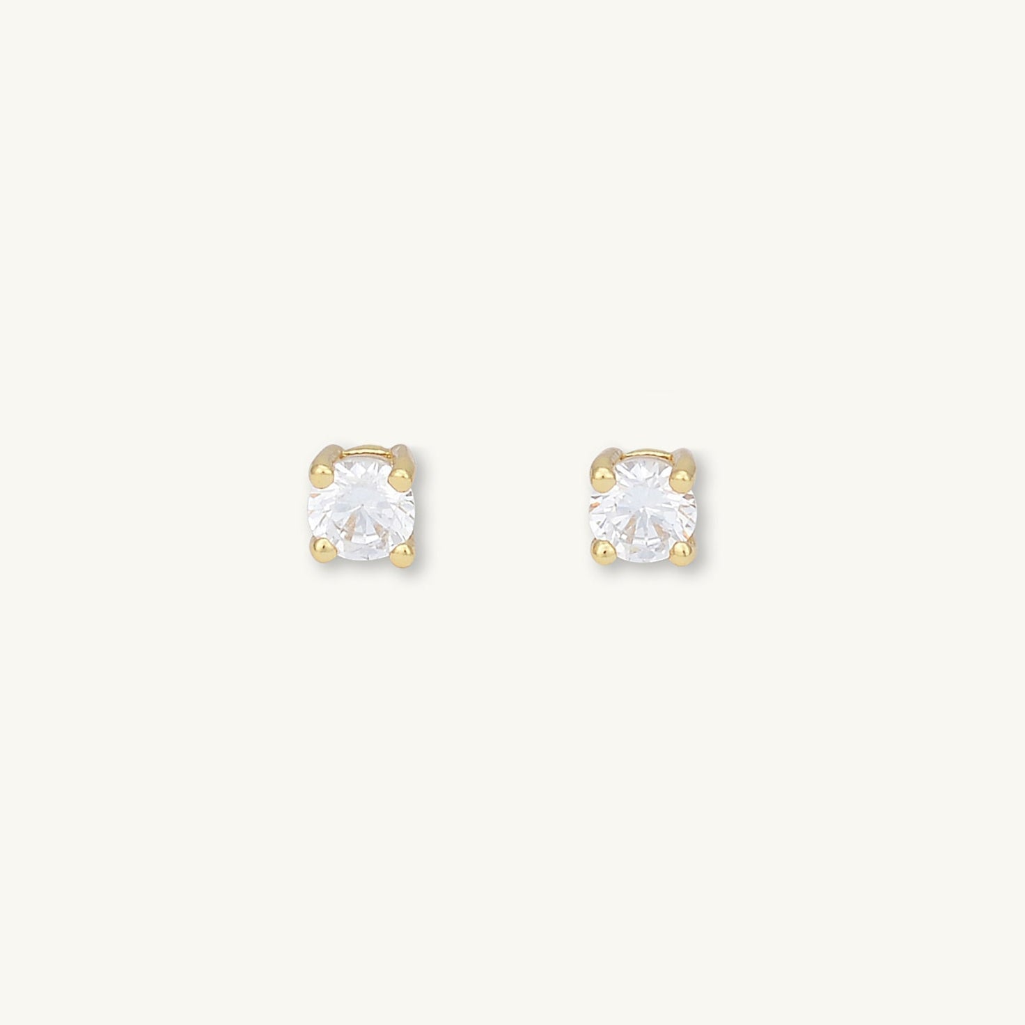 Classic 4 Claw Sapphire Stud Earrings