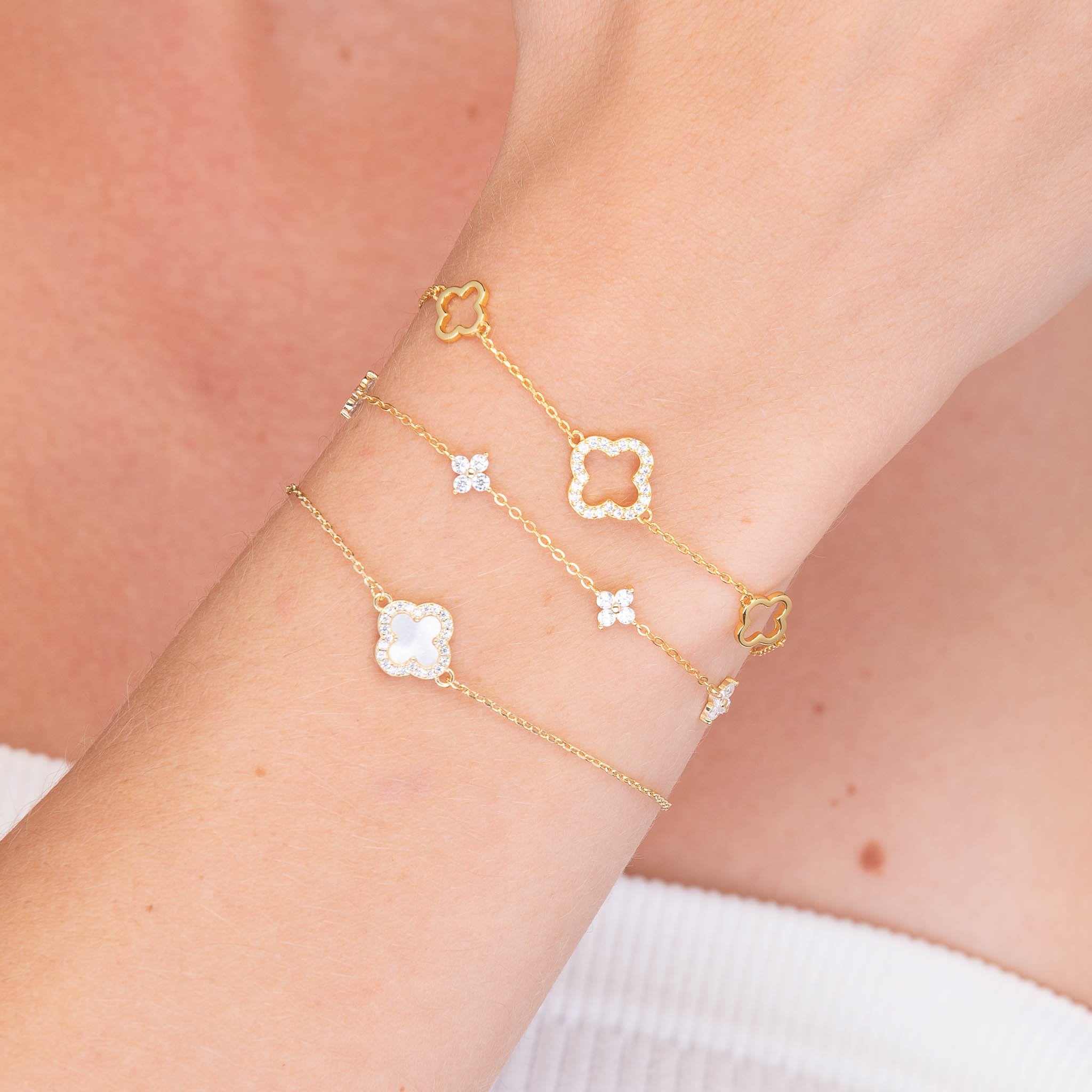 Clover Onyx Black Sapphire Bracelet - Camile & Stone