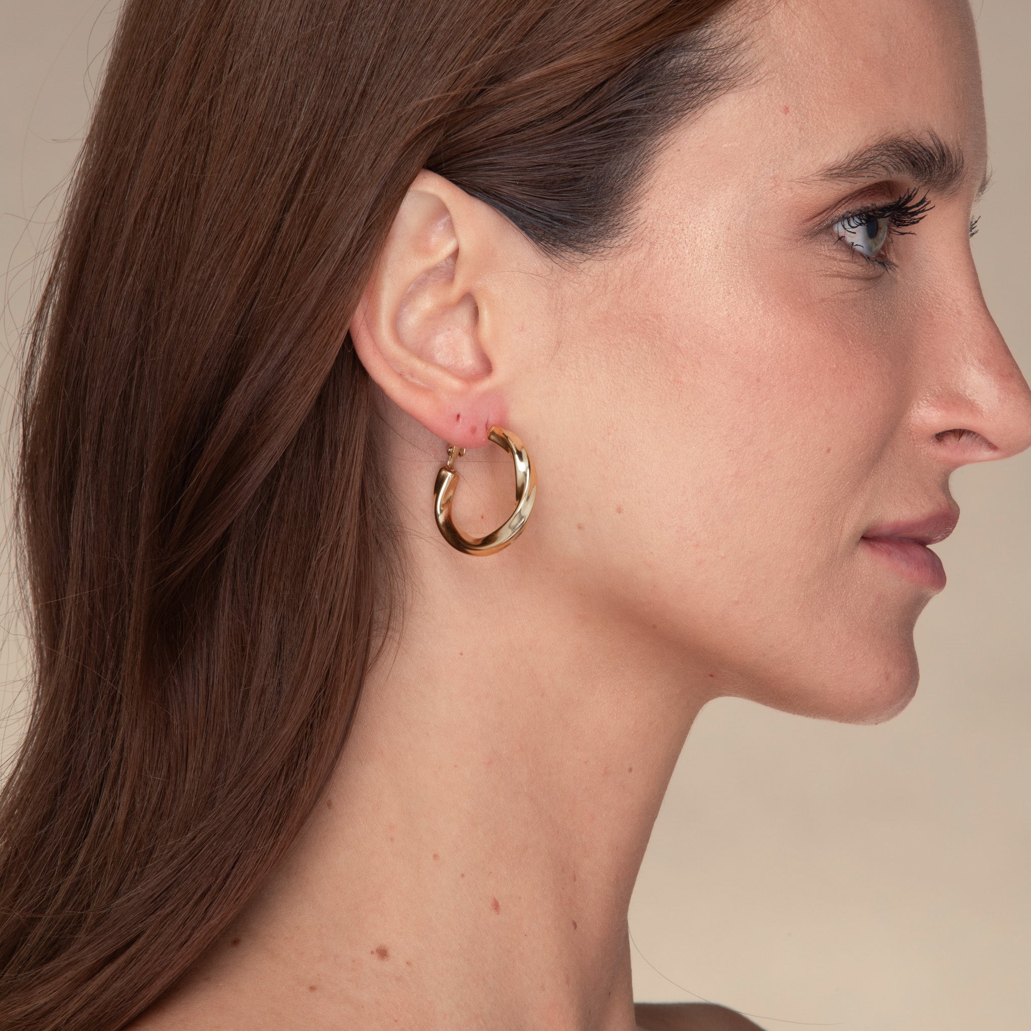 Kinsley Hoop Earrings