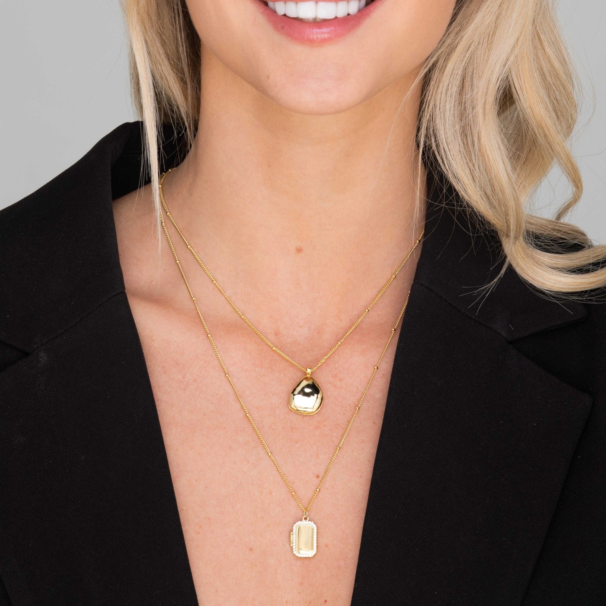 Oval Molten Photo Locket Necklace - Camile & Stone