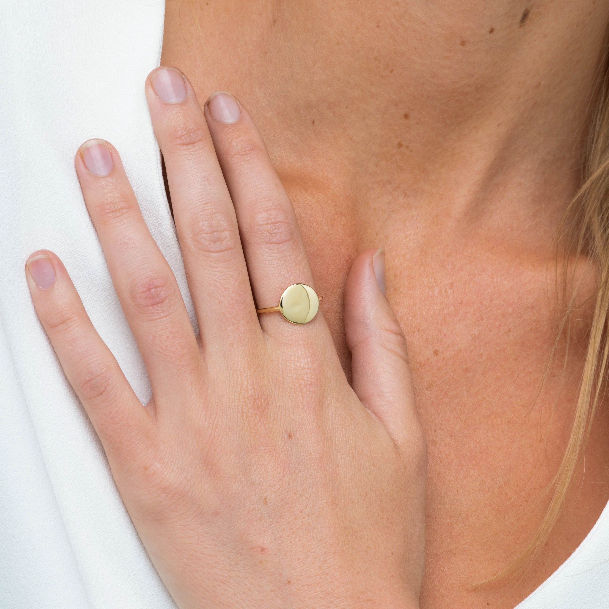 Classic Disc Band Ring - Camile & Stone