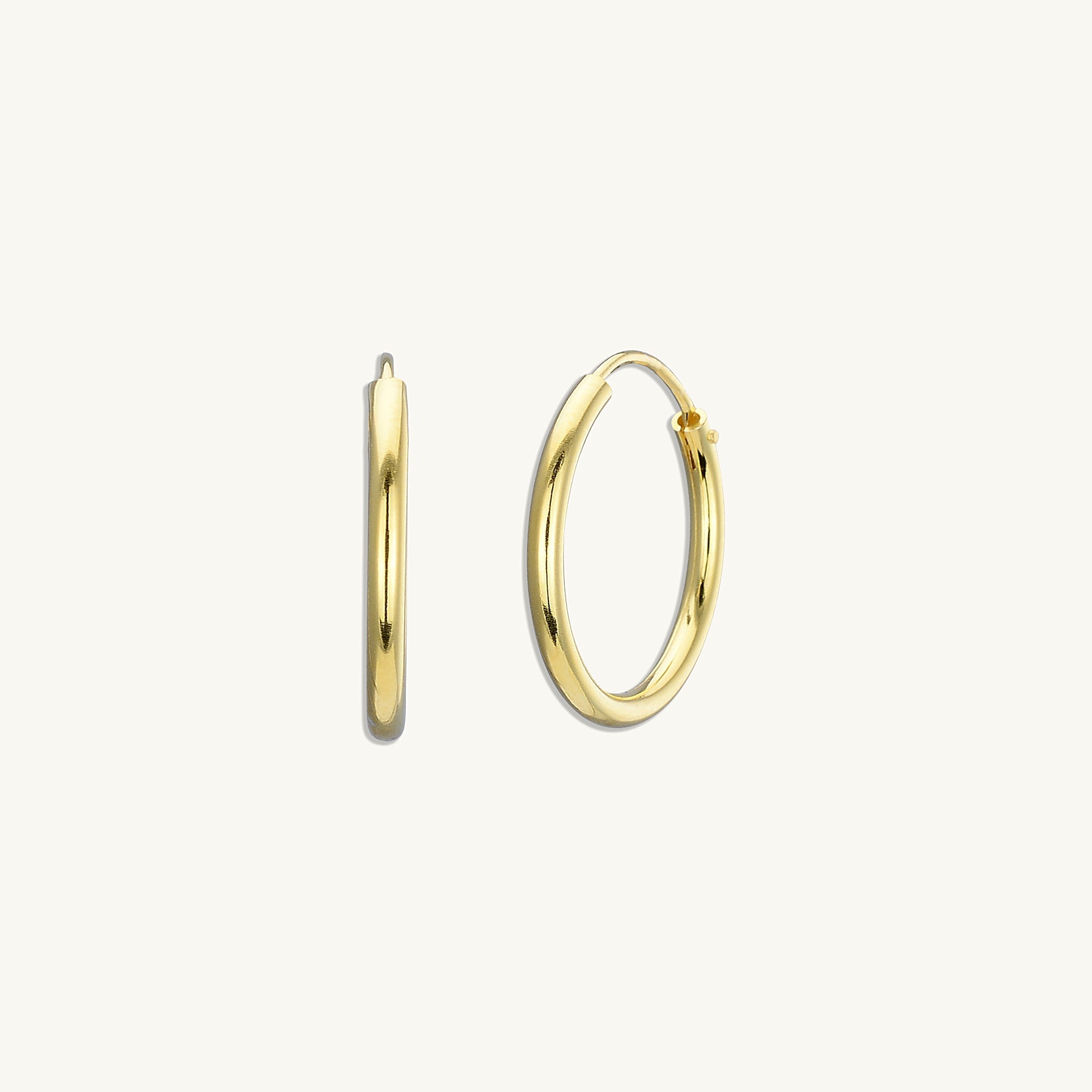 Thin Basic Small Hoops - Camile & Stone